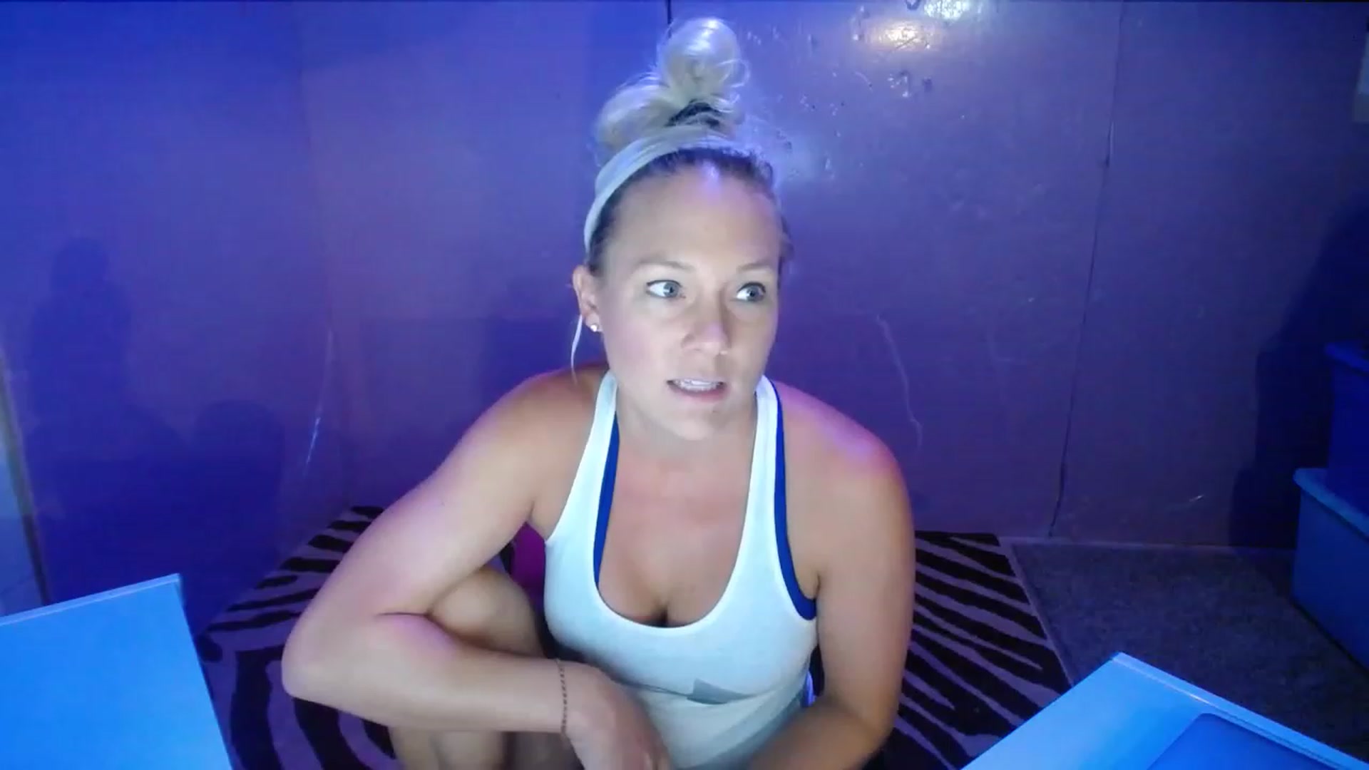 Gallery image thumbnail from AshlynnStorm's myfreecams stream on, 08/29/2023, 05:18 image 1 of 20