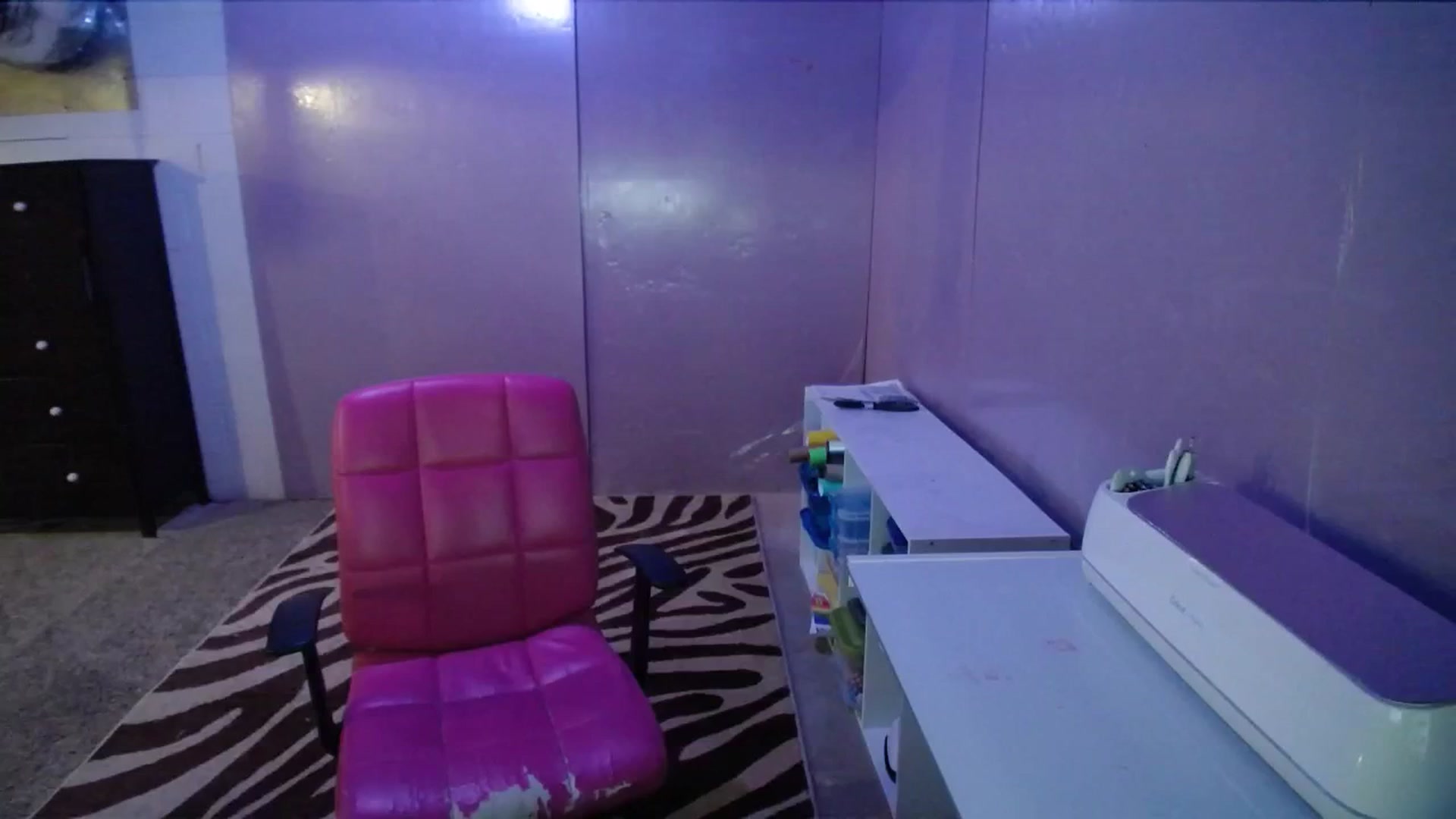Gallery image thumbnail from AshlynnStorm's myfreecams stream on, 08/29/2023, 07:14 image 10 of 20