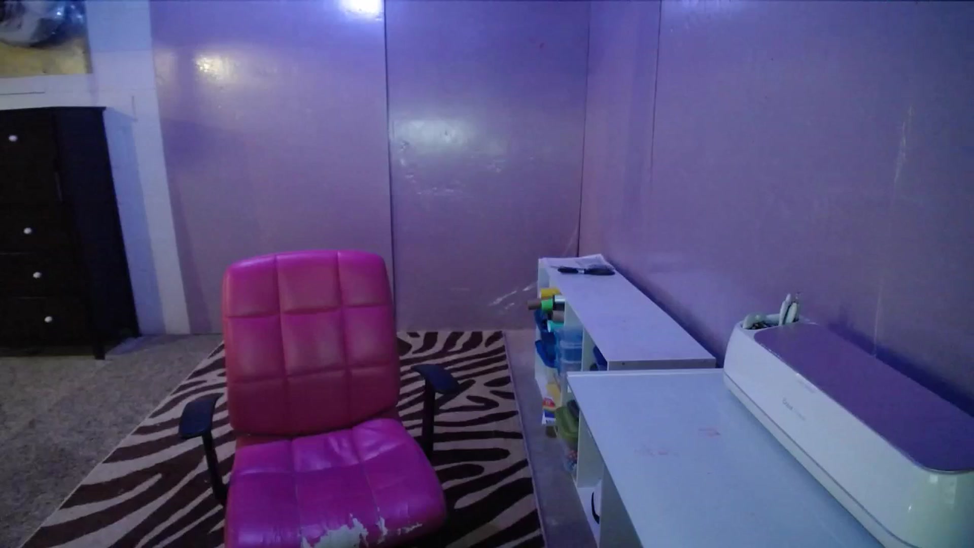 Gallery image thumbnail from AshlynnStorm's myfreecams stream on, 08/29/2023, 07:14 image 9 of 20