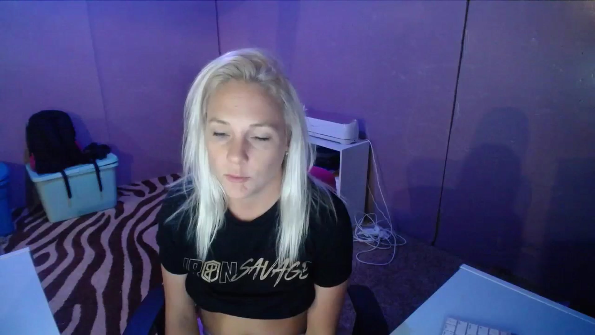 Gallery image thumbnail from AshlynnStorm's myfreecams stream on, 09/21/2023, 04:59 image 4 of 20