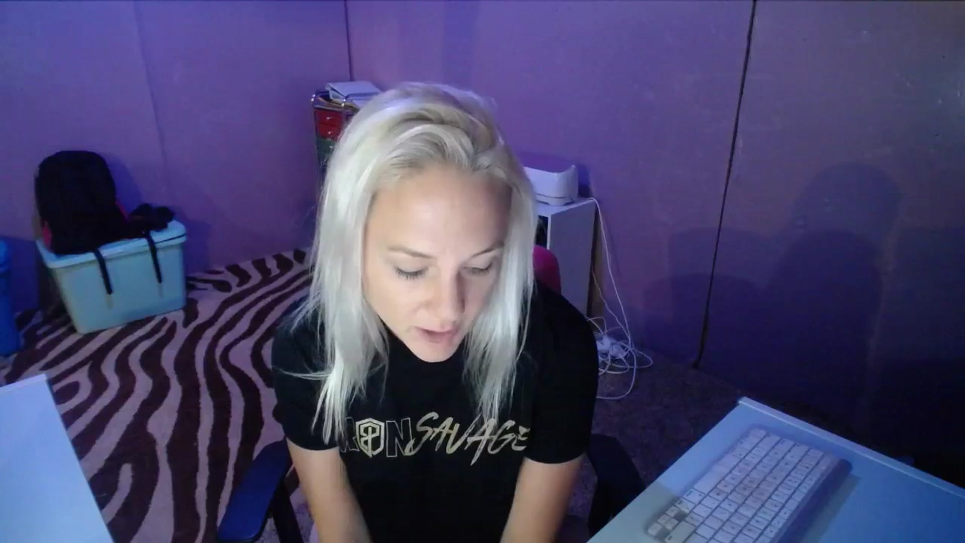 Gallery image thumbnail from AshlynnStorm's myfreecams stream on, 09/21/2023, 04:59 image 14 of 20