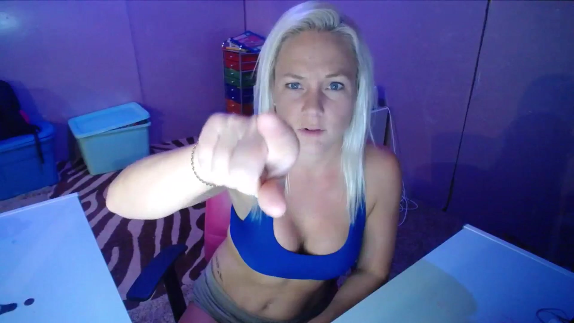 Gallery image thumbnail from AshlynnStorm's myfreecams stream on, 09/26/2023, 04:31 image 16 of 20