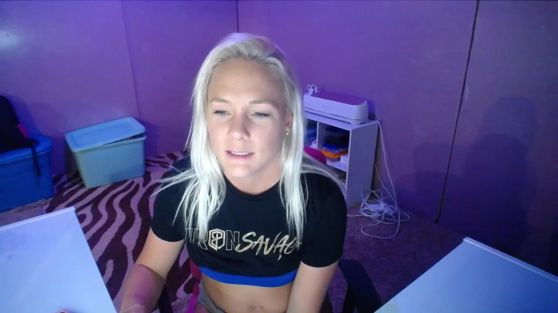 Gallery image thumbnail from AshlynnStorm's myfreecams stream on, 09/26/2023, 04:31 image 4 of 20
