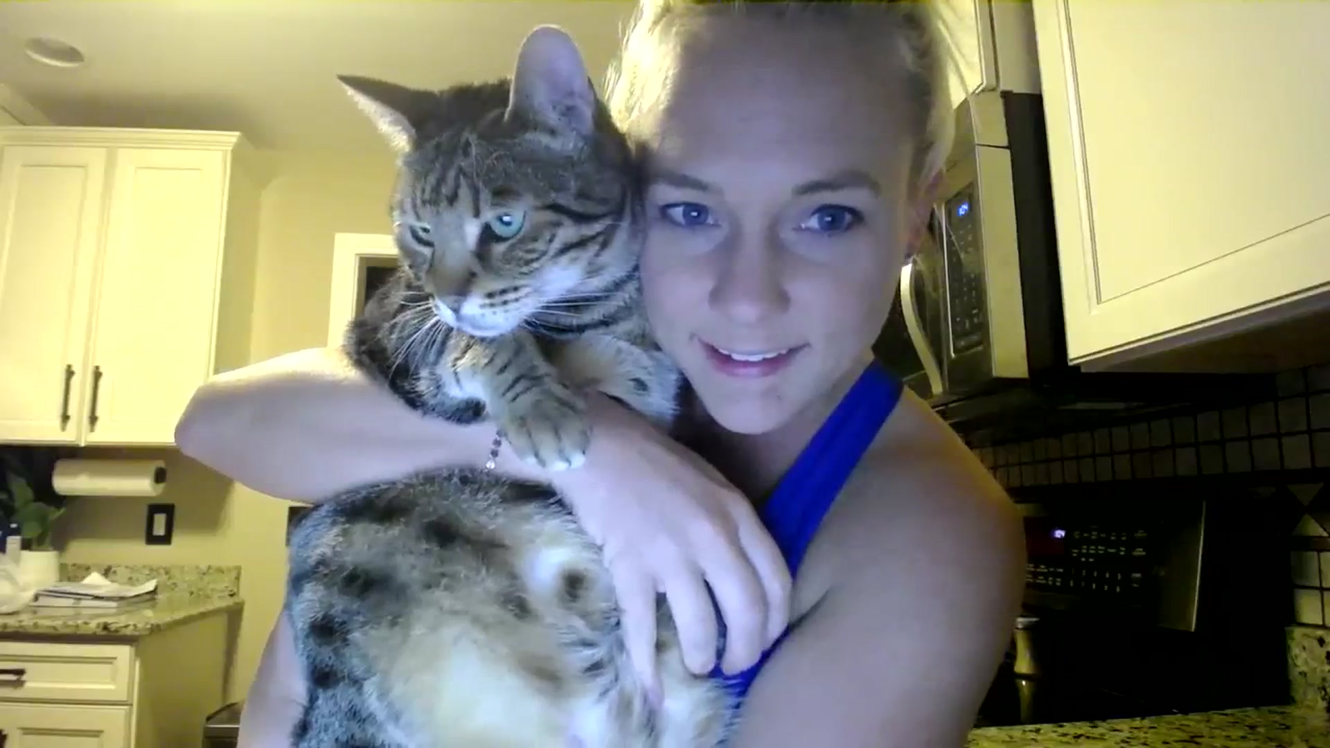 Gallery image thumbnail from AshlynnStorm's myfreecams stream on, 09/30/2023, 06:15 image 11 of 20