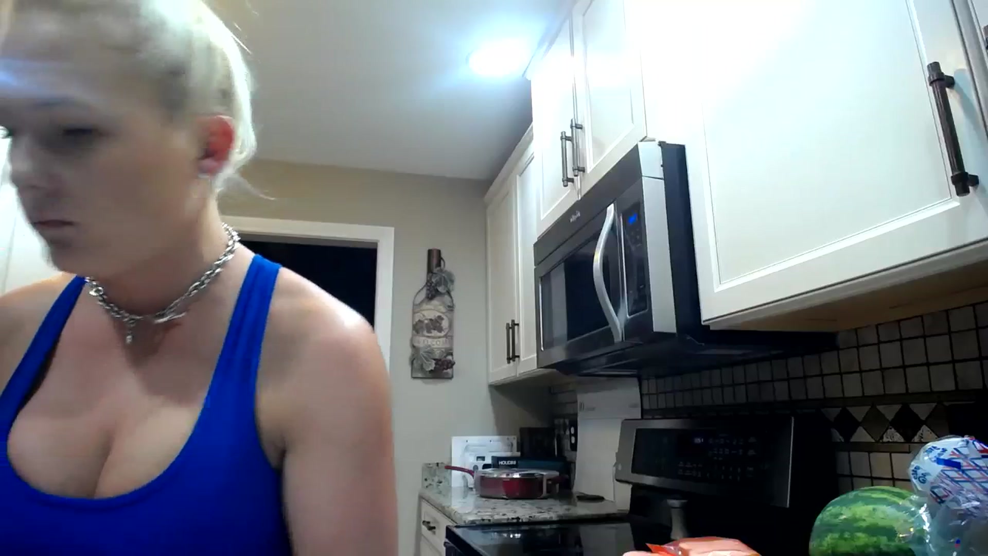 Gallery image thumbnail from AshlynnStorm's myfreecams stream on, 09/30/2023, 06:15 image 6 of 20