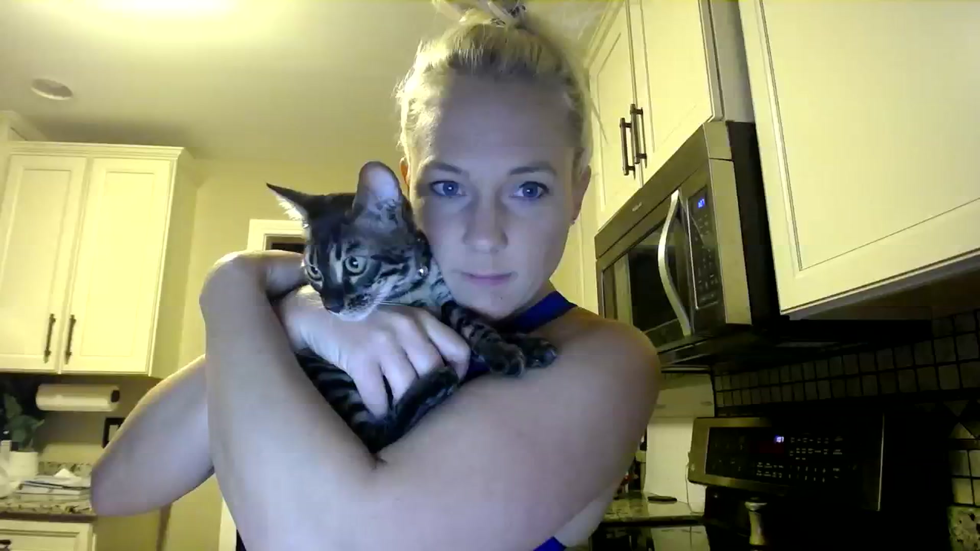 Gallery image thumbnail from AshlynnStorm's myfreecams stream on, 09/30/2023, 06:15 image 14 of 20
