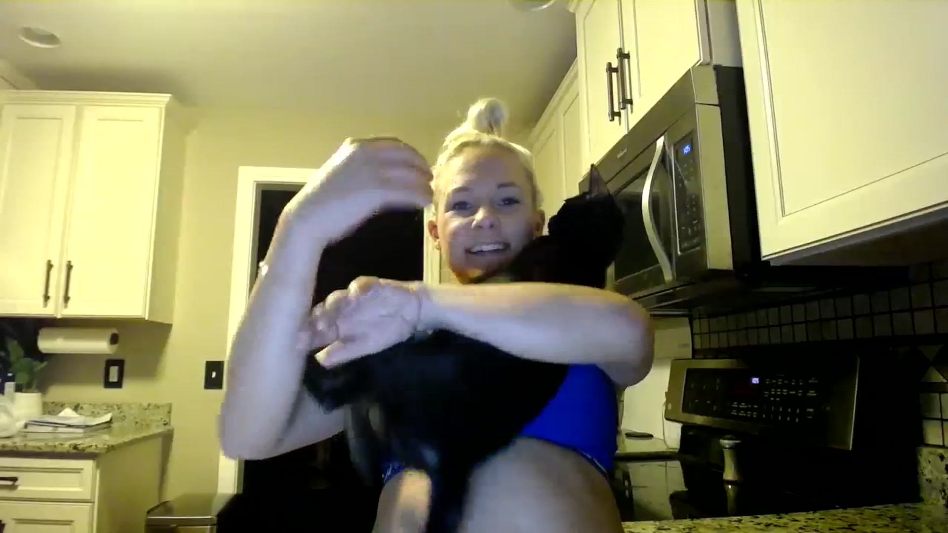 Gallery image thumbnail from AshlynnStorm's myfreecams stream on, 09/30/2023, 06:15 image 12 of 20