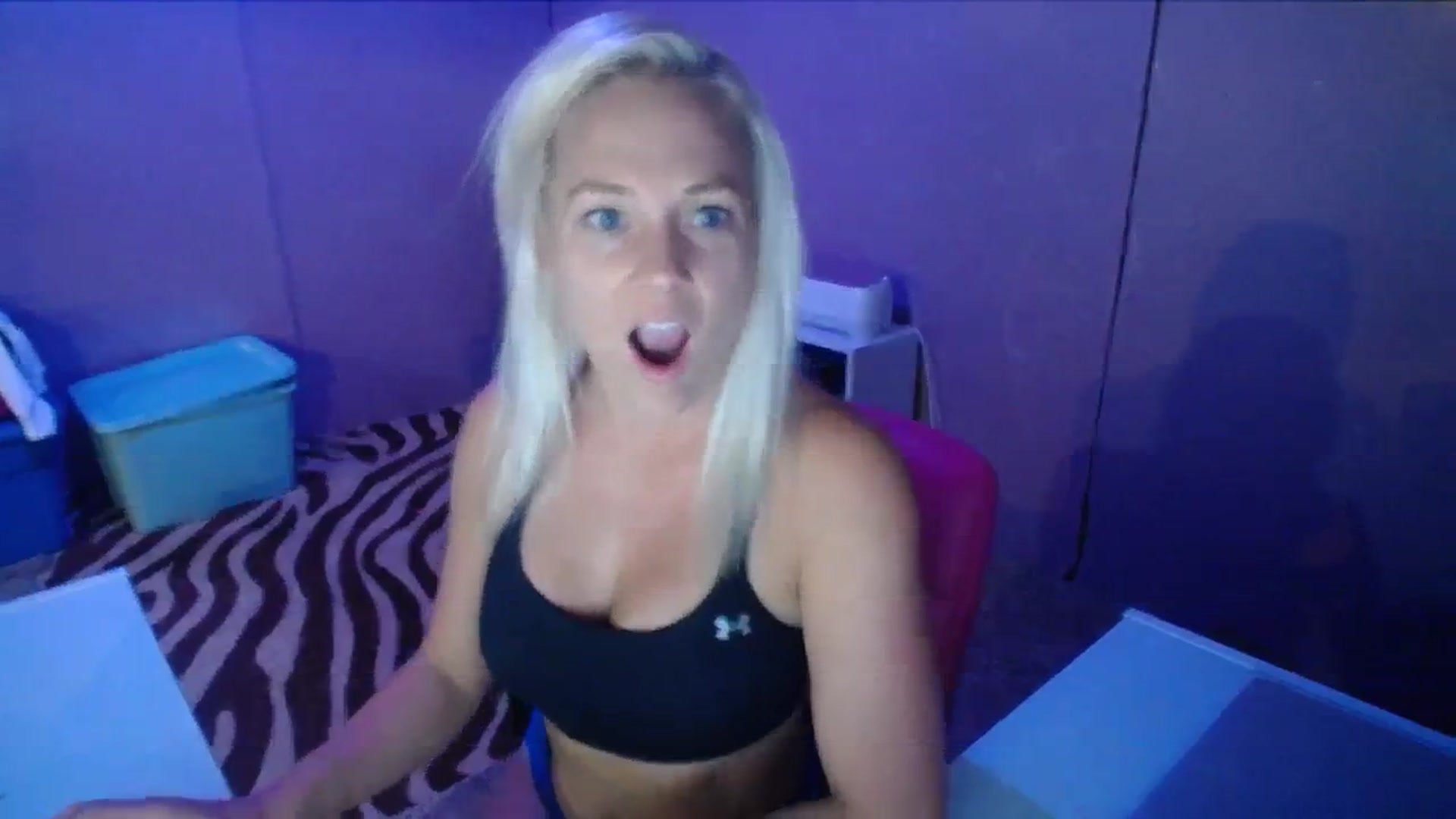 Gallery image thumbnail from AshlynnStorm's myfreecams stream on, 10/02/2023, 05:13 image 17 of 20