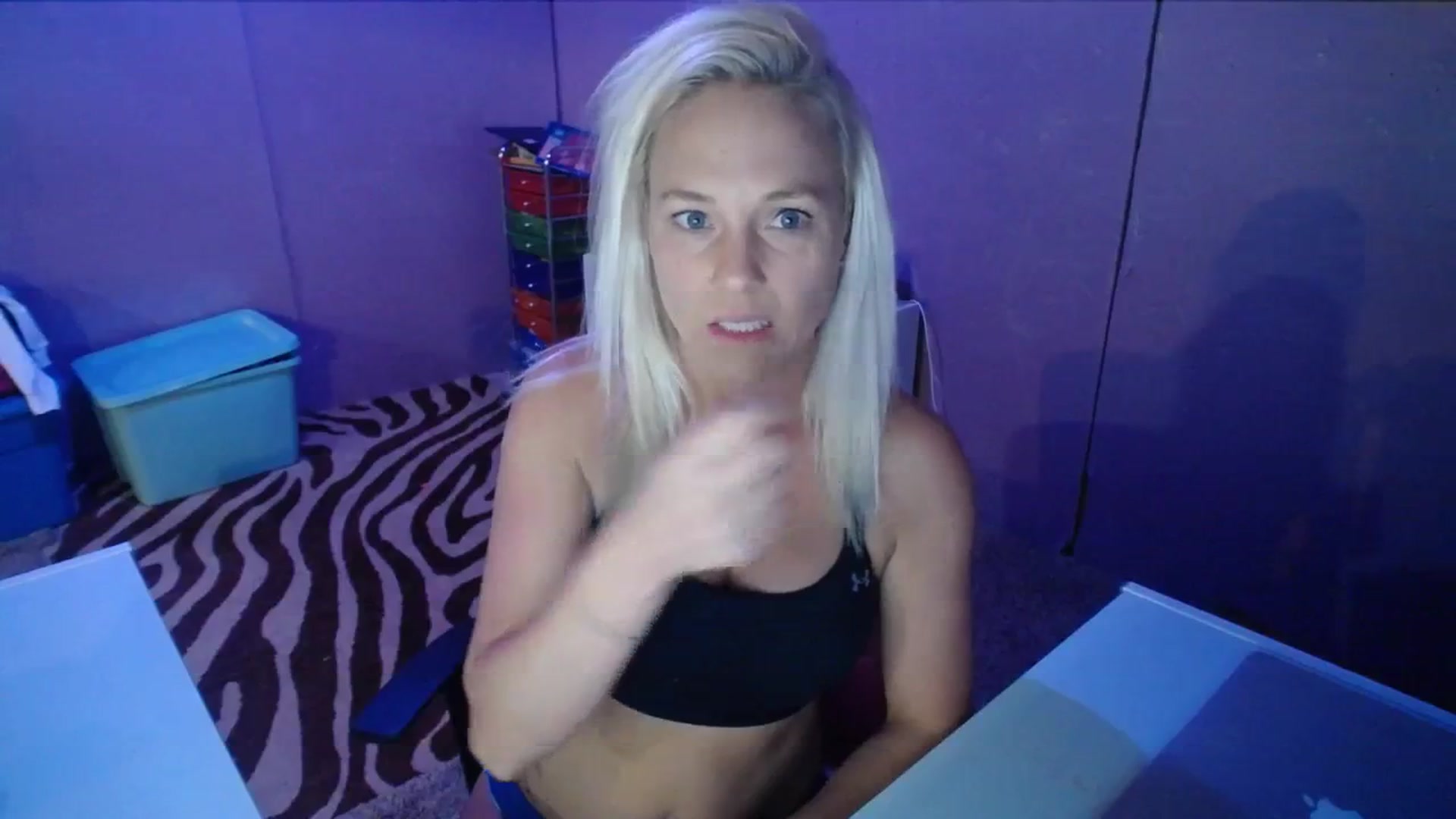 Gallery image thumbnail from AshlynnStorm's myfreecams stream on, 10/02/2023, 05:13 image 12 of 20
