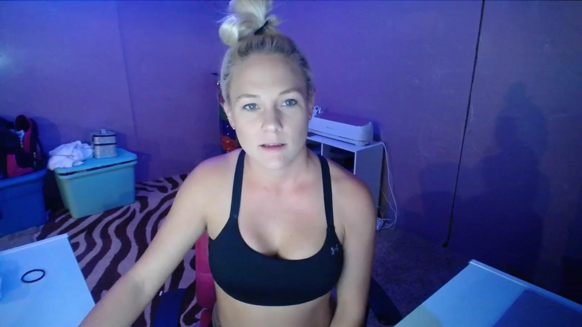 Gallery image thumbnail from AshlynnStorm's myfreecams stream on, 10/05/2023, 19:14 image 14 of 20