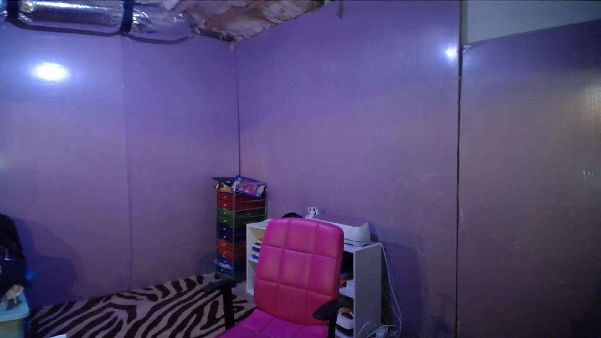 Gallery image thumbnail from AshlynnStorm's myfreecams stream on, 10/06/2023, 05:40 image 13 of 20