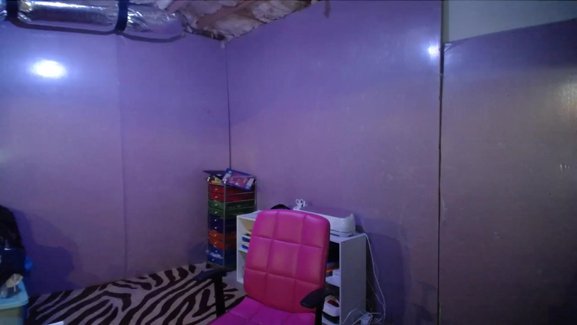 Gallery image thumbnail from AshlynnStorm's myfreecams stream on, 10/06/2023, 05:40 image 12 of 20