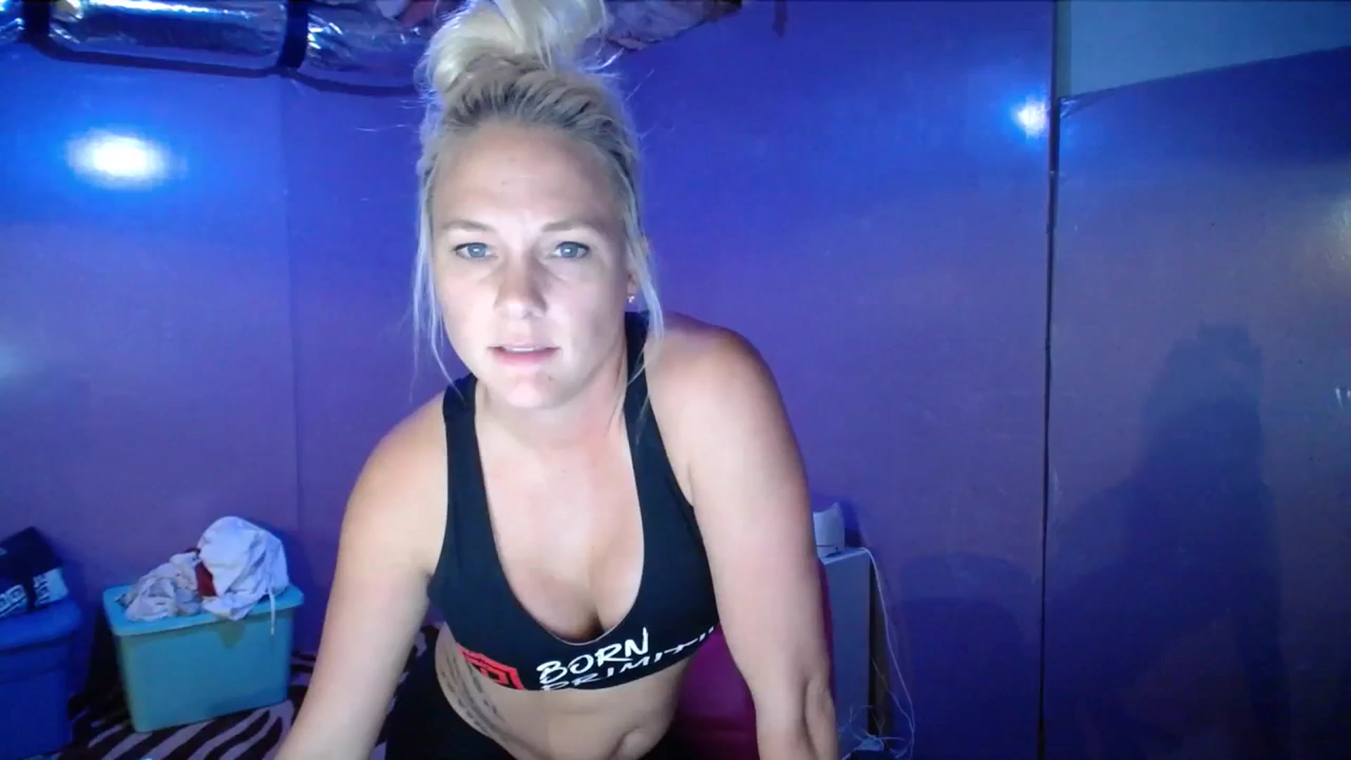 Gallery image thumbnail from AshlynnStorm's myfreecams stream on, 10/12/2023, 03:11 image 1 of 20