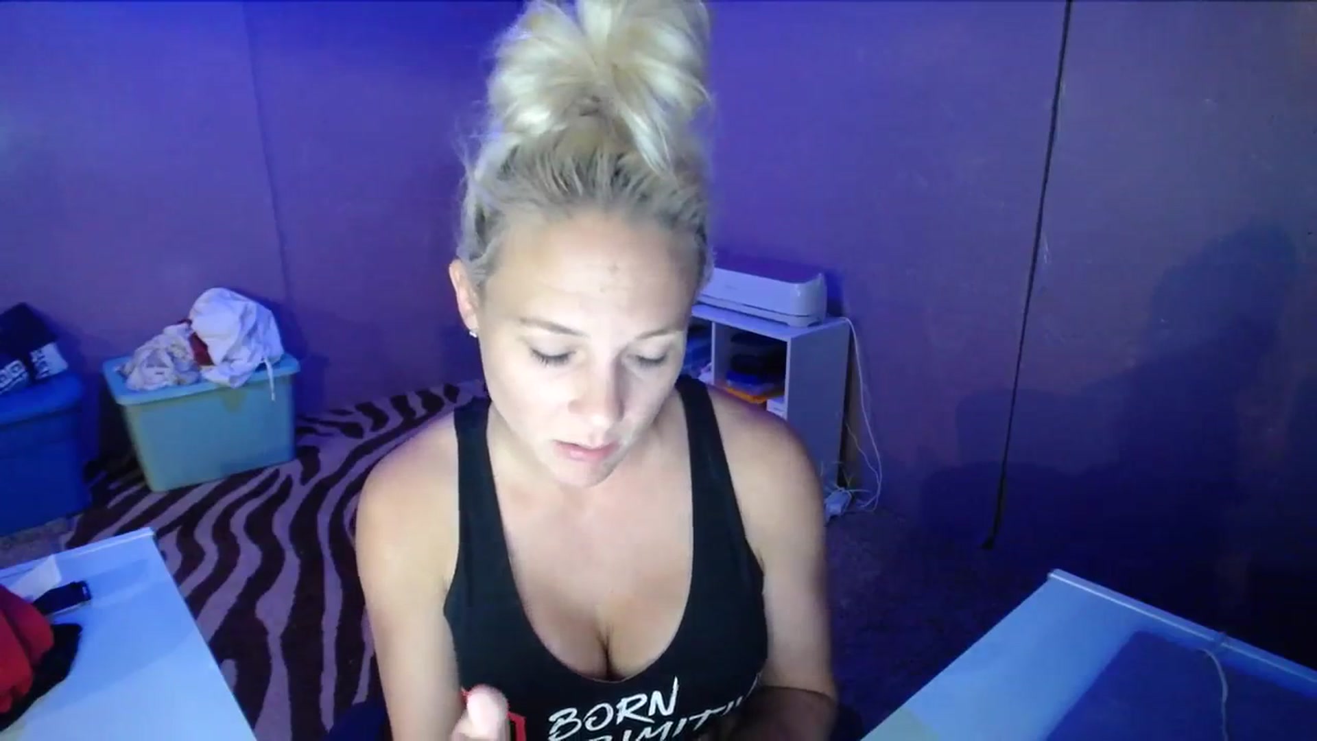 Gallery image thumbnail from AshlynnStorm's myfreecams stream on, 10/12/2023, 03:11 image 8 of 20
