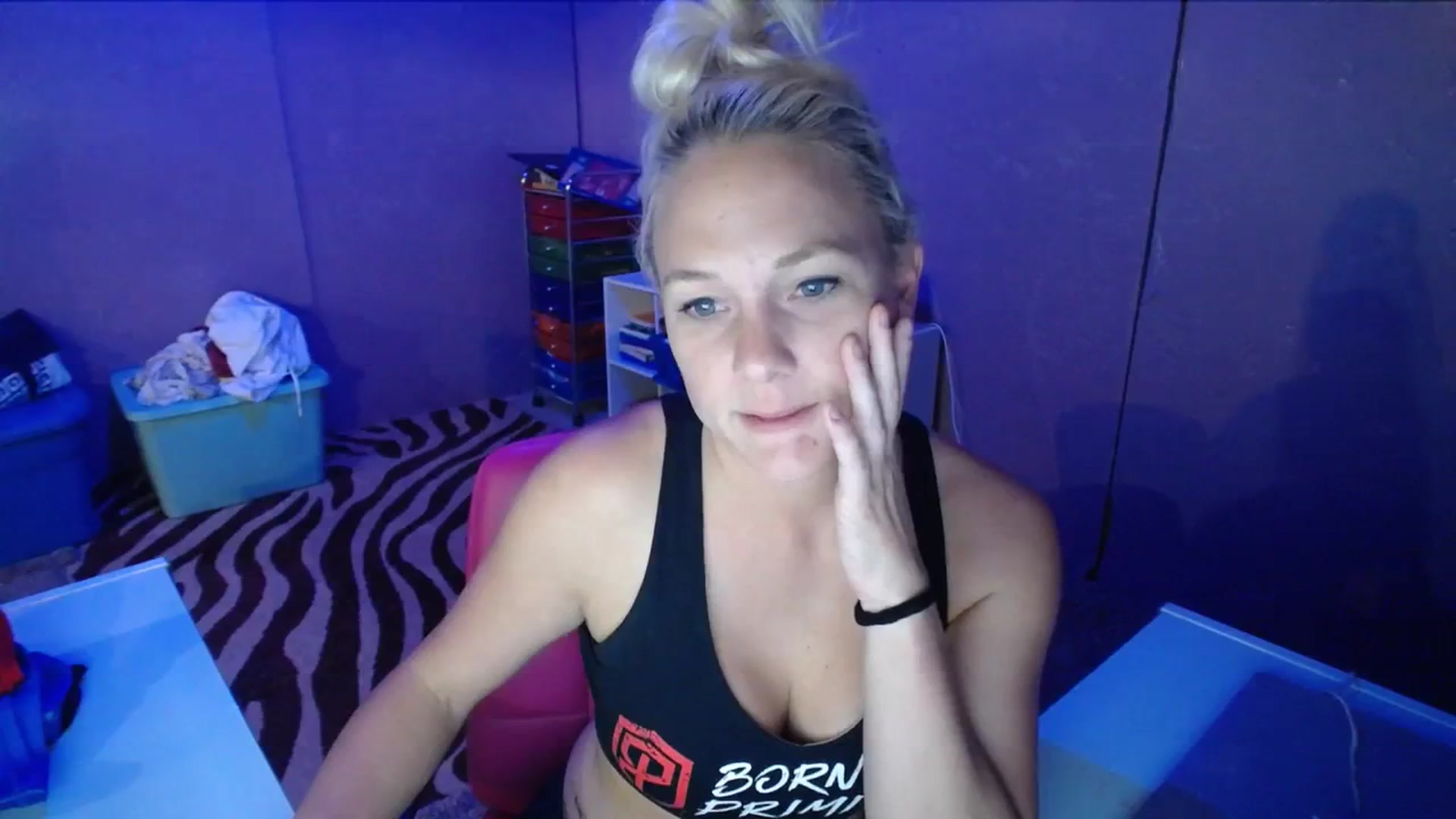 Gallery image thumbnail from AshlynnStorm's myfreecams stream on, 10/12/2023, 03:11 image 11 of 20