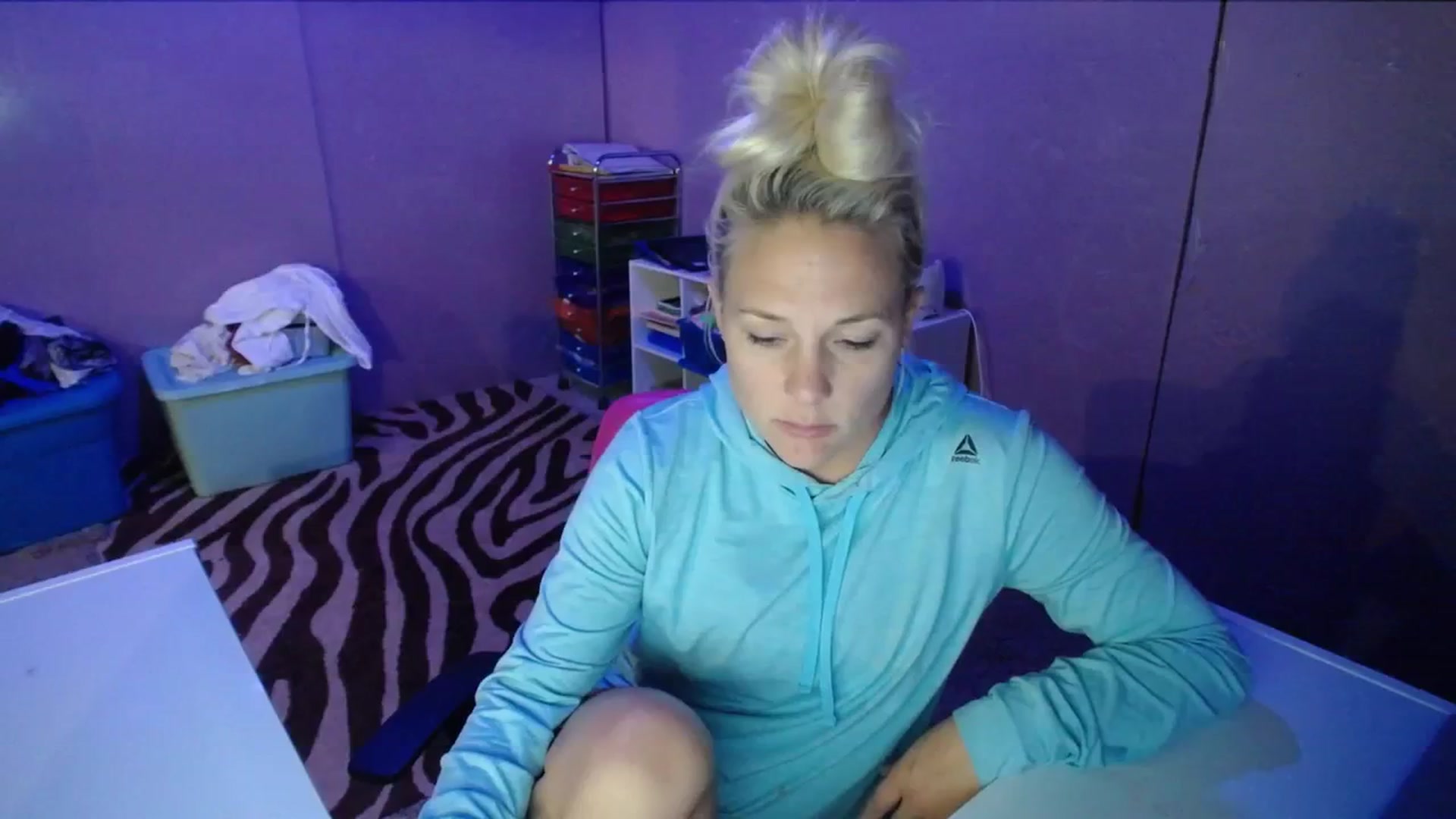 Gallery image thumbnail from AshlynnStorm's myfreecams stream on, 10/16/2023, 20:15 image 3 of 20