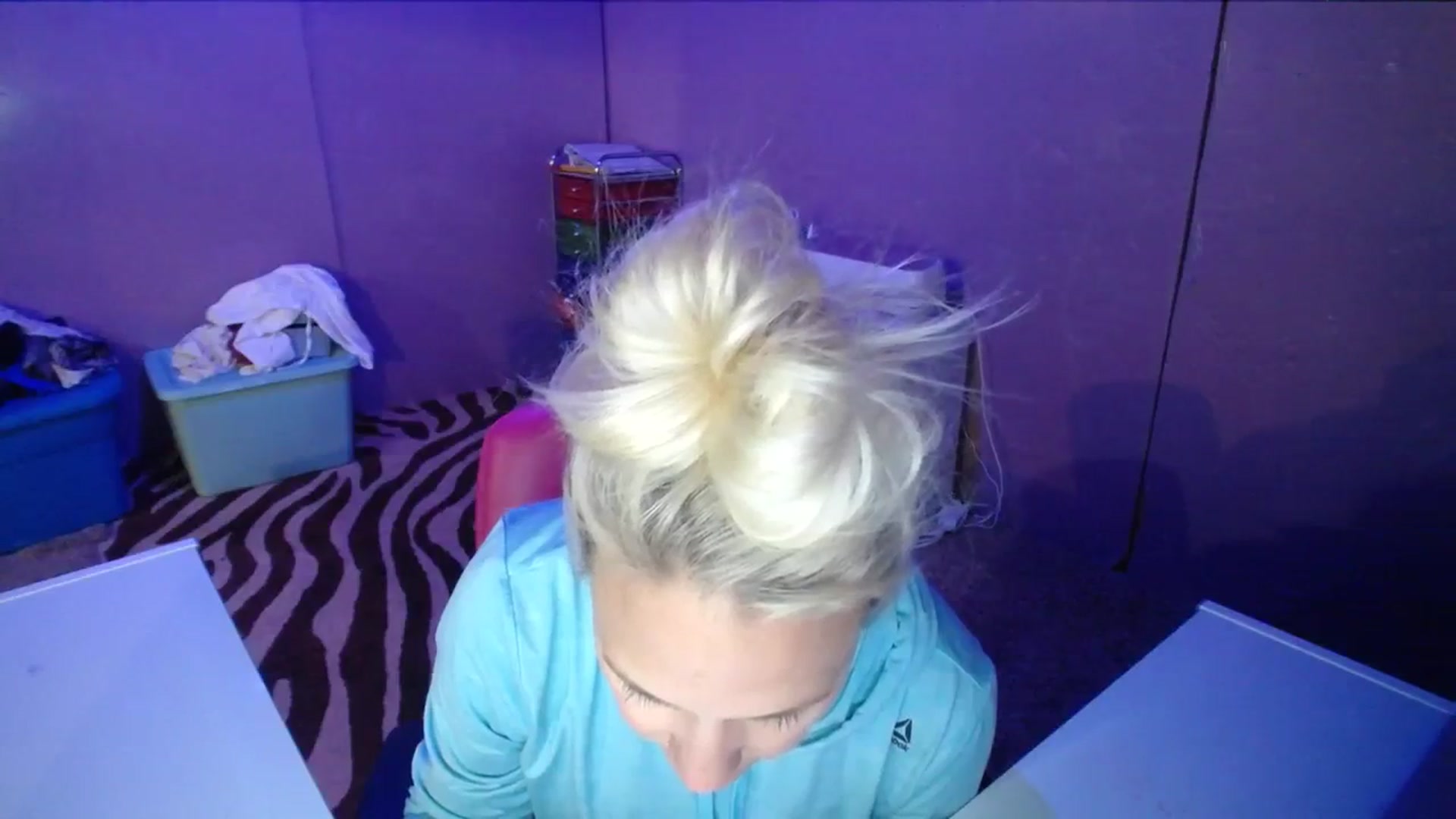 Gallery image thumbnail from AshlynnStorm's myfreecams stream on, 10/16/2023, 20:15 image 16 of 20