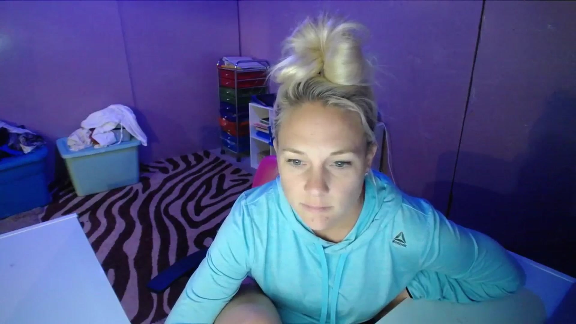 Gallery image thumbnail from AshlynnStorm's myfreecams stream on, 10/16/2023, 20:15 image 5 of 20