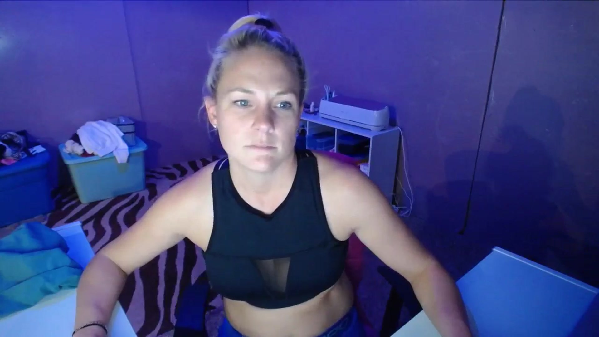 Gallery image thumbnail from AshlynnStorm's myfreecams stream on, 10/17/2023, 19:37 image 2 of 20