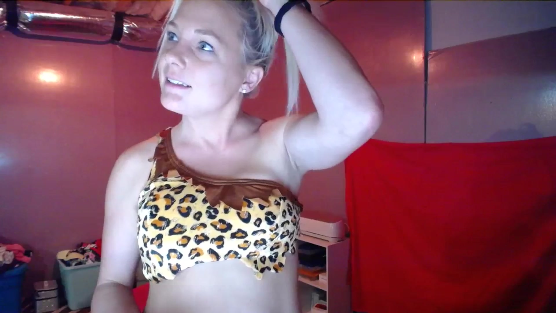 Gallery image thumbnail from AshlynnStorm's myfreecams stream on, 10/31/2023, 20:26 image 14 of 20