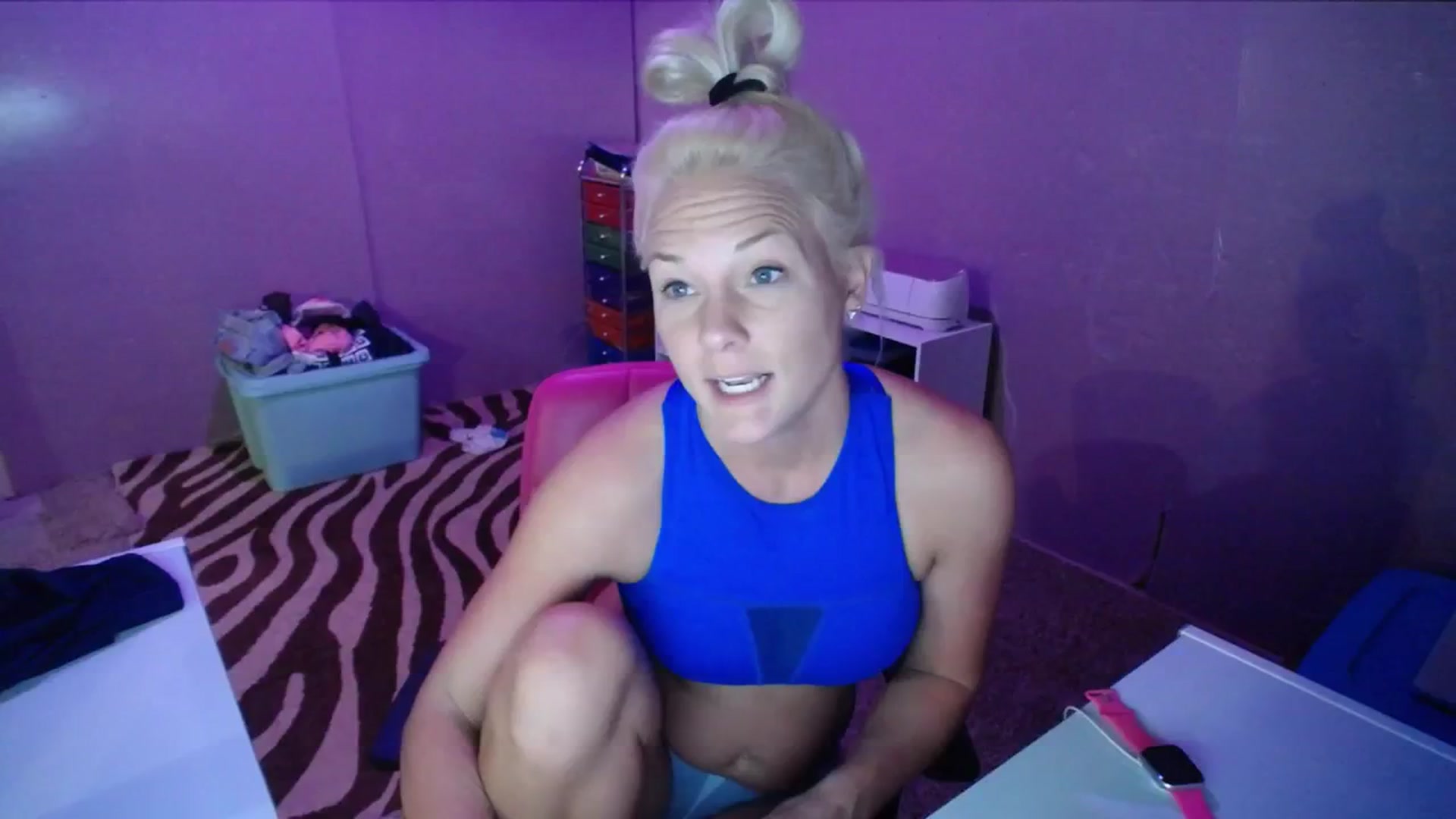 Gallery image thumbnail from AshlynnStorm's myfreecams stream on, 11/14/2023, 20:35 image 13 of 20