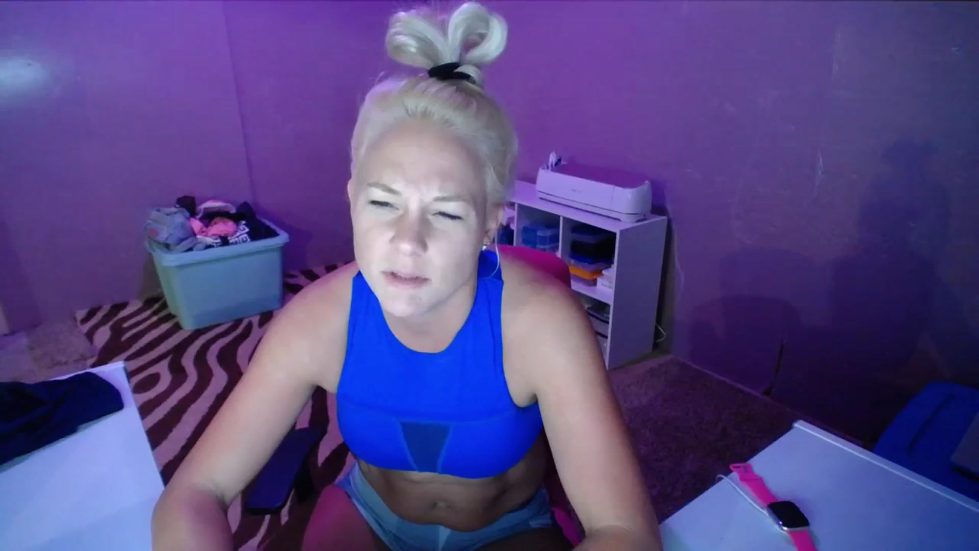 Gallery image thumbnail from AshlynnStorm's myfreecams stream on, 11/14/2023, 20:35 image 9 of 20