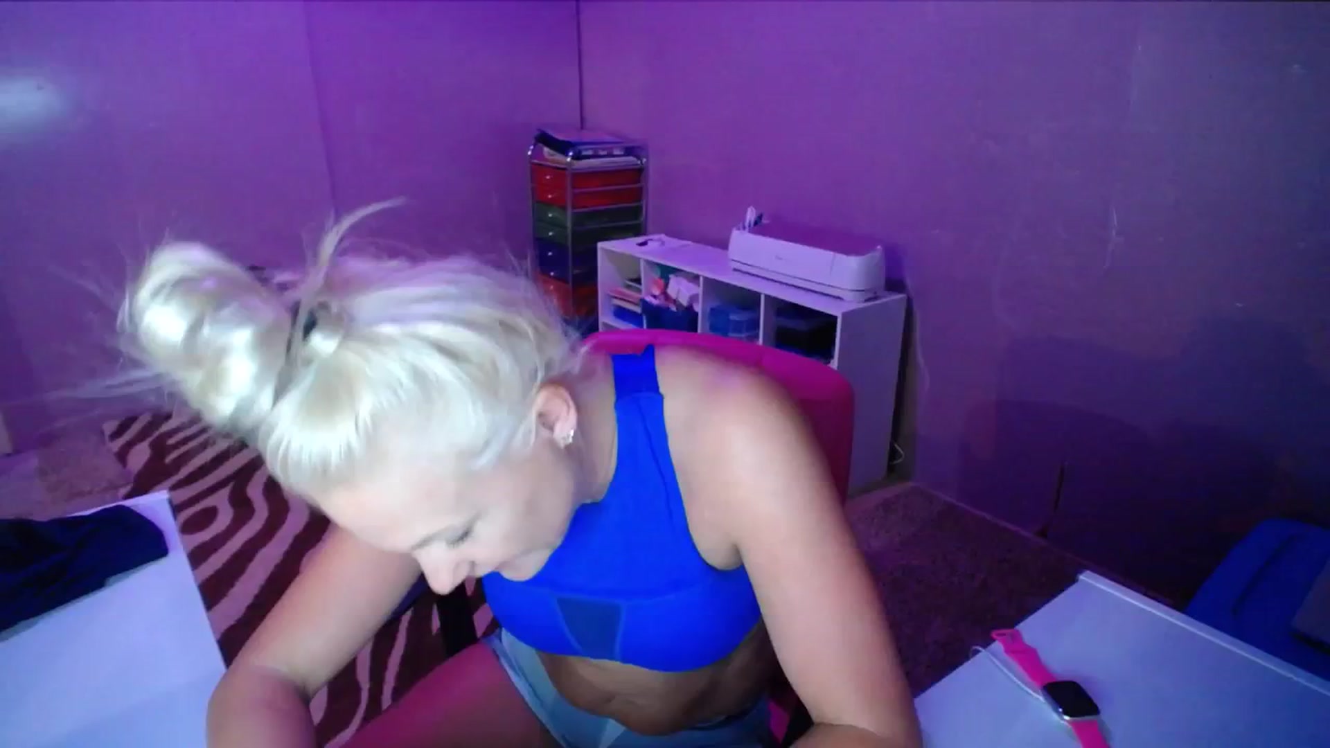 Gallery image thumbnail from AshlynnStorm's myfreecams stream on, 11/14/2023, 20:35 image 7 of 20
