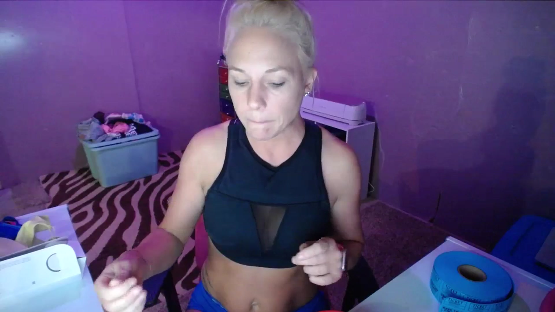 Gallery image thumbnail from AshlynnStorm's myfreecams stream on, 11/15/2023, 19:50 image 2 of 20