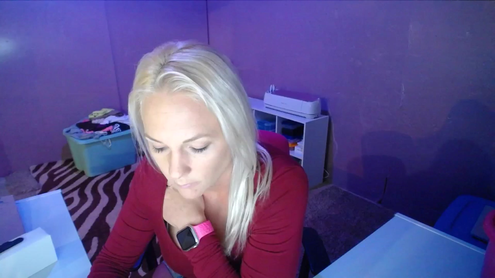 Gallery image thumbnail from AshlynnStorm's myfreecams stream on, 11/16/2023, 19:52 image 5 of 20