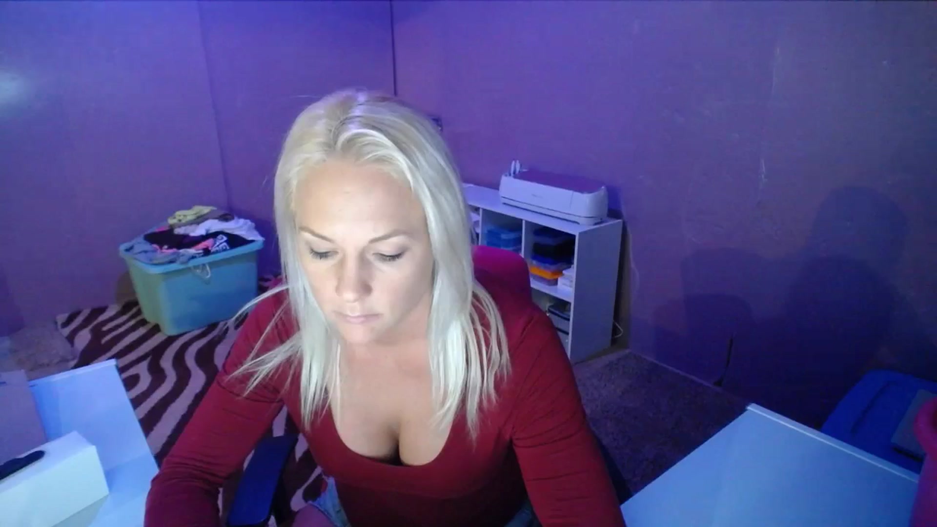 Gallery image thumbnail from AshlynnStorm's myfreecams stream on, 11/16/2023, 19:52 image 3 of 20