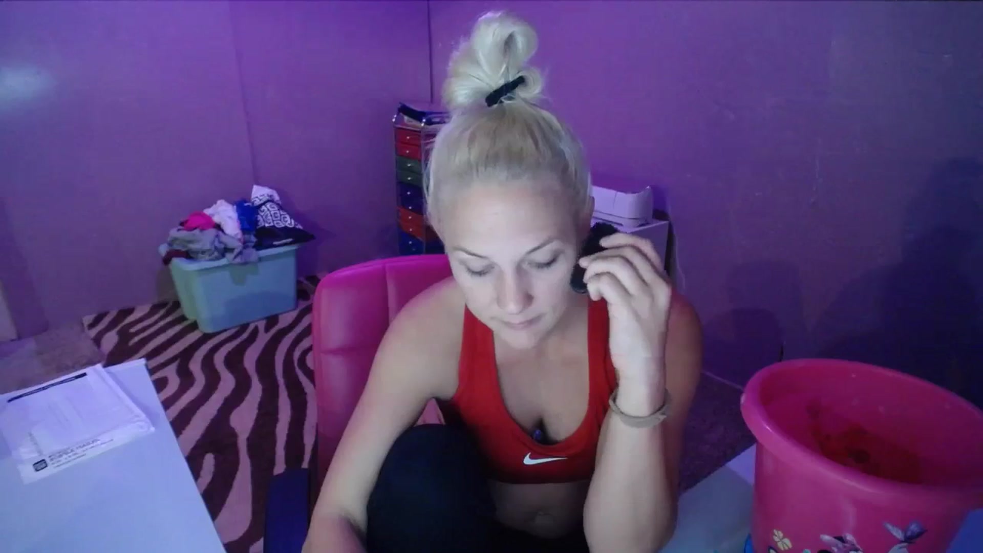 Gallery image thumbnail from AshlynnStorm's myfreecams stream on, 11/21/2023, 05:06 image 5 of 20