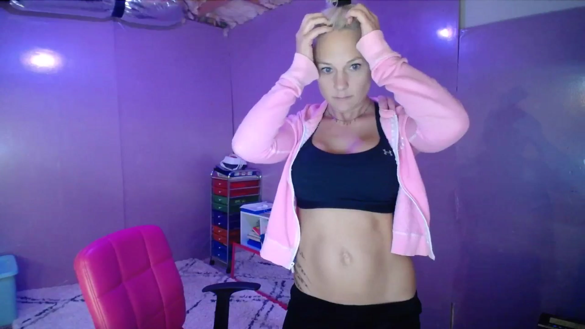 Gallery image thumbnail from AshlynnStorm's myfreecams stream on, 12/04/2023, 20:24 image 2 of 20
