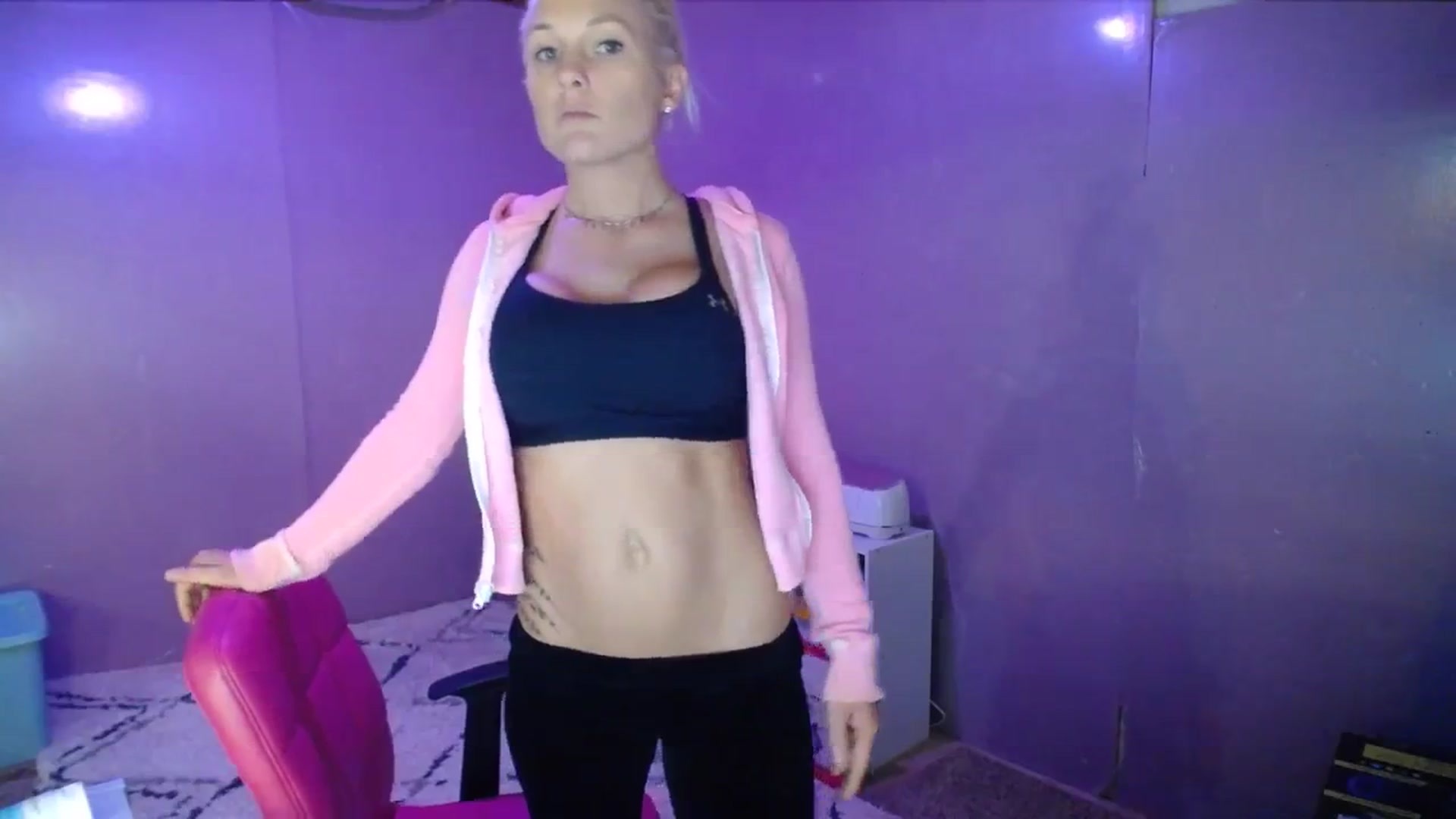 Gallery image thumbnail from AshlynnStorm's myfreecams stream on, 12/04/2023, 20:24 image 3 of 20