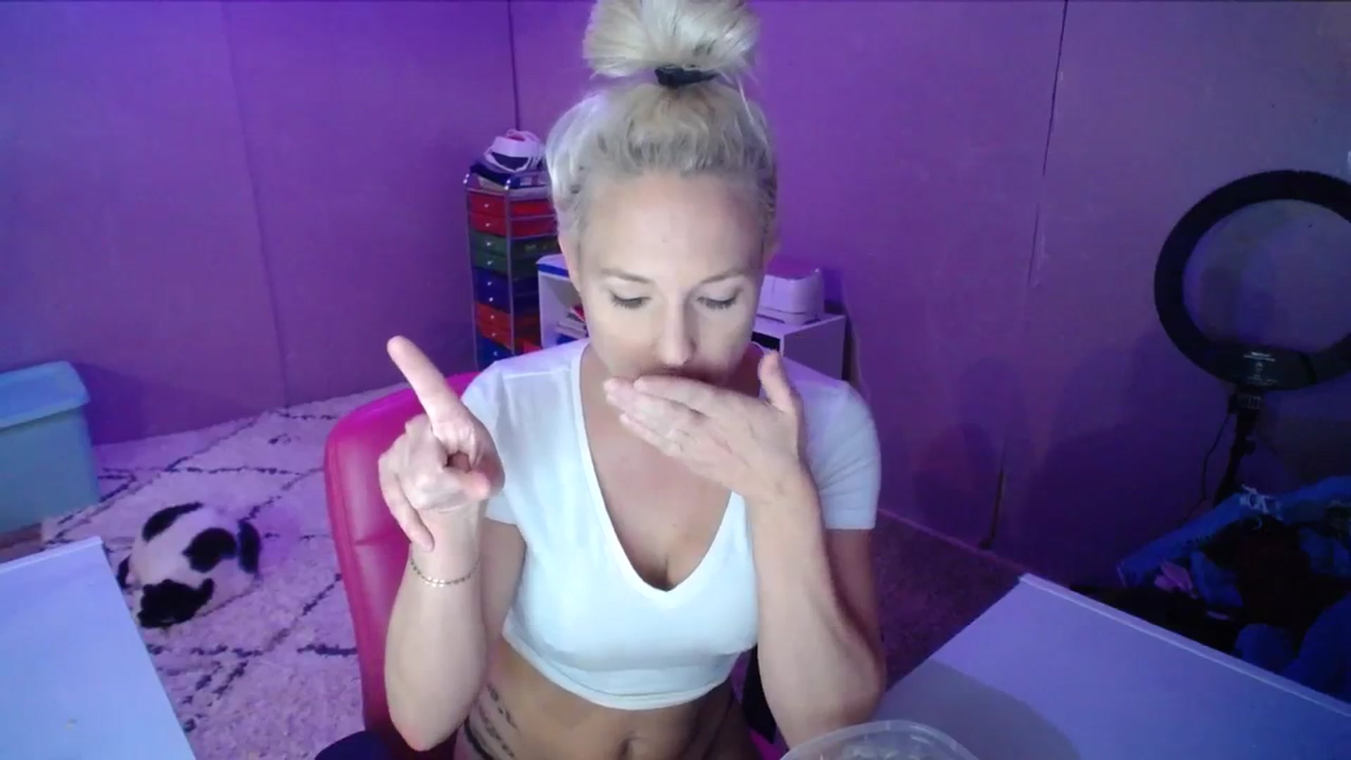 Gallery image thumbnail from AshlynnStorm's myfreecams stream on, 12/09/2023, 09:01 image 20 of 20