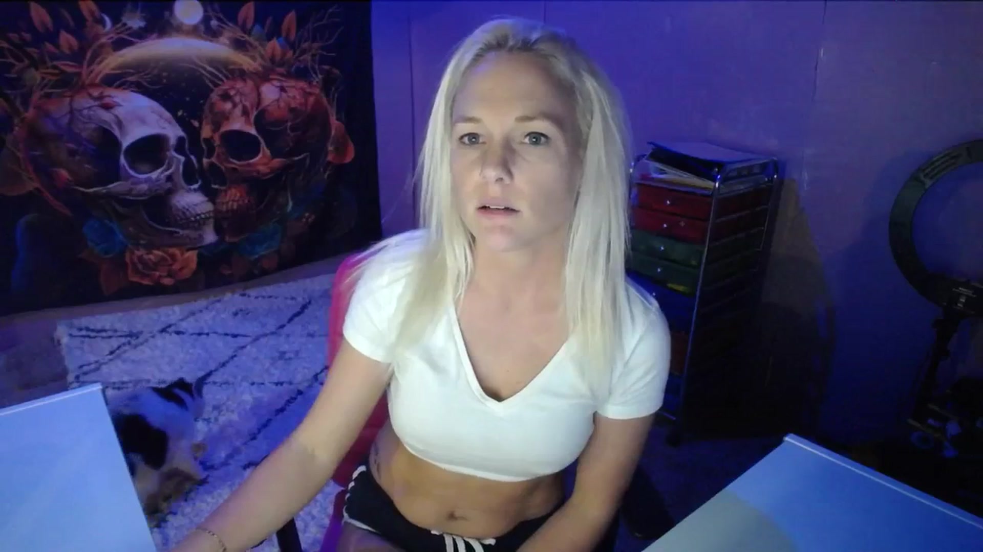 Gallery image thumbnail from AshlynnStorm's myfreecams stream on, 12/13/2023, 08:58 image 15 of 20