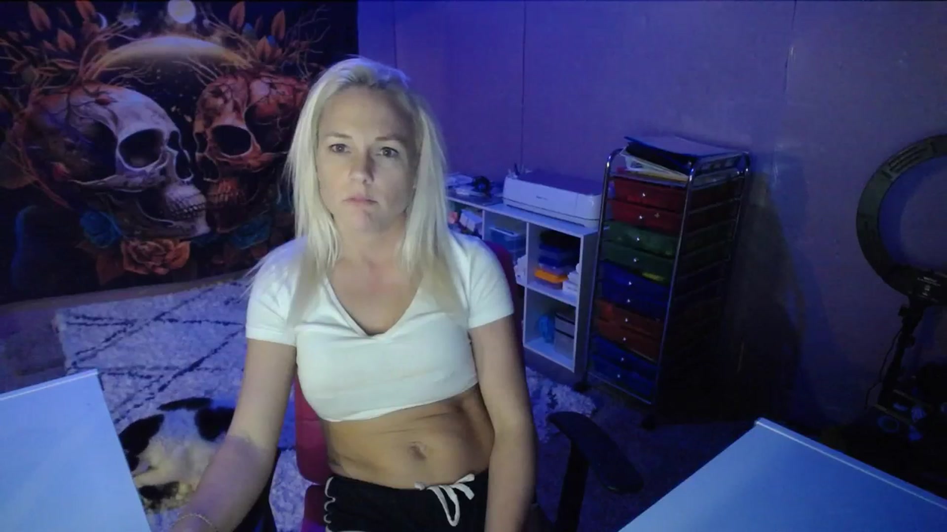 Gallery image thumbnail from AshlynnStorm's myfreecams stream on, 12/13/2023, 08:58 image 16 of 20