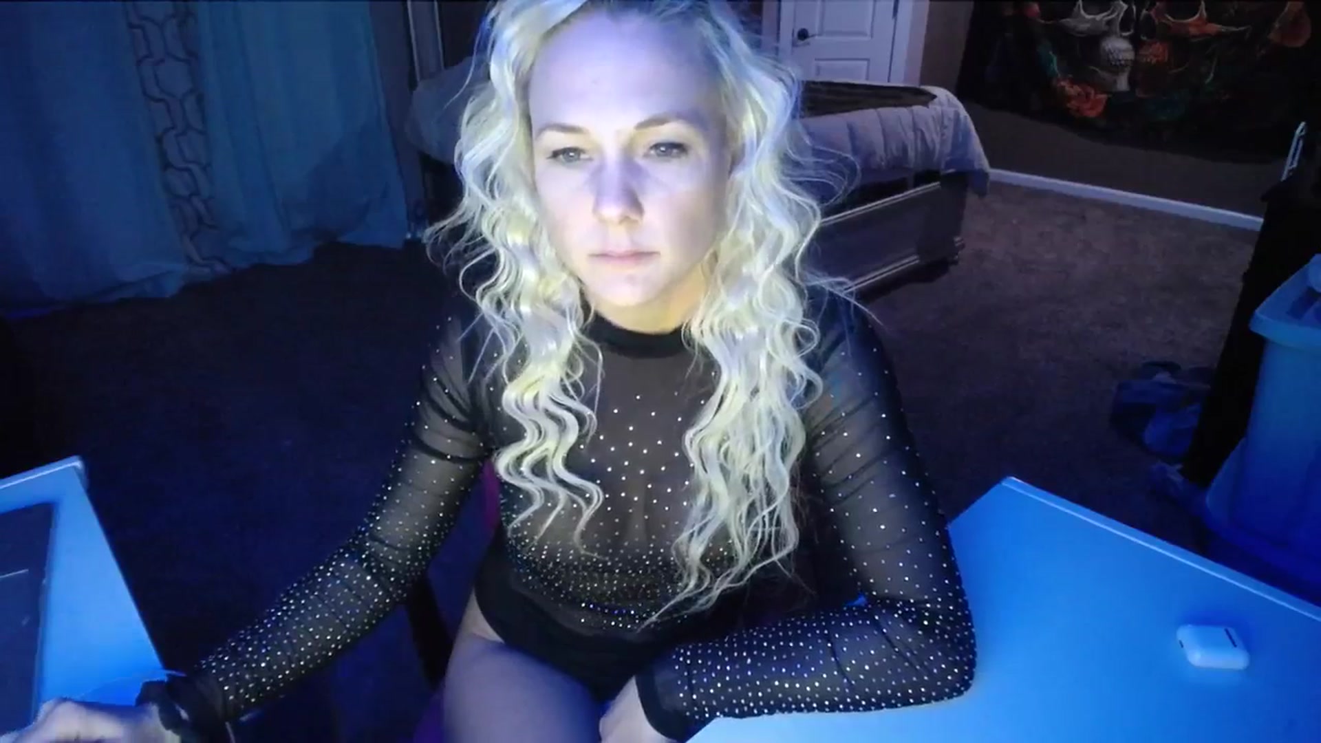 Gallery image thumbnail from AshlynnStorm's myfreecams stream on, 01/15/2024, 07:48 image 11 of 20