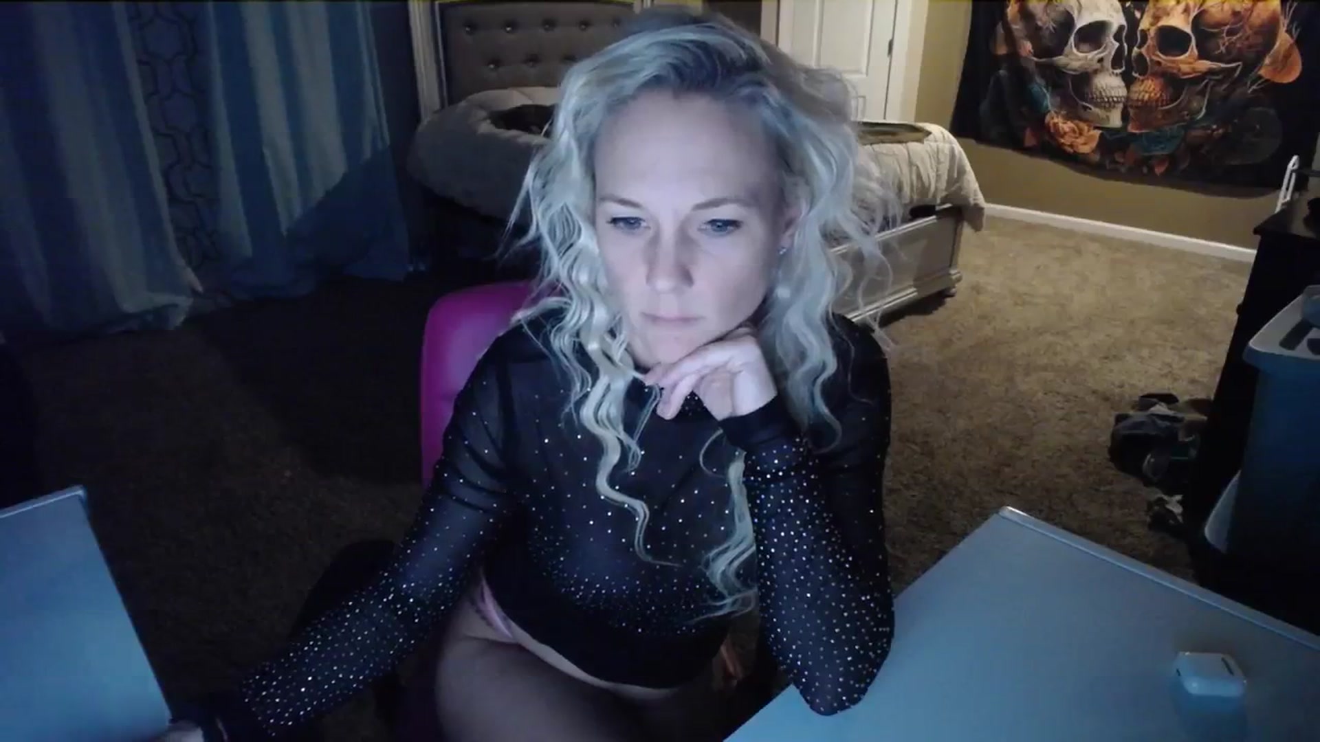 Gallery image thumbnail from AshlynnStorm's myfreecams stream on, 01/15/2024, 07:48 image 18 of 20