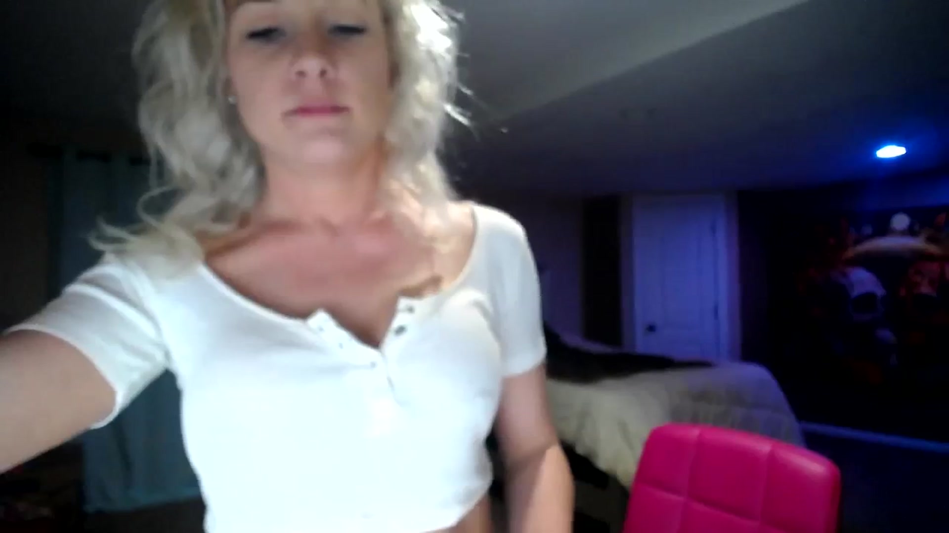Gallery image thumbnail from AshlynnStorm's myfreecams stream on, 01/28/2024, 08:39 image 2 of 20
