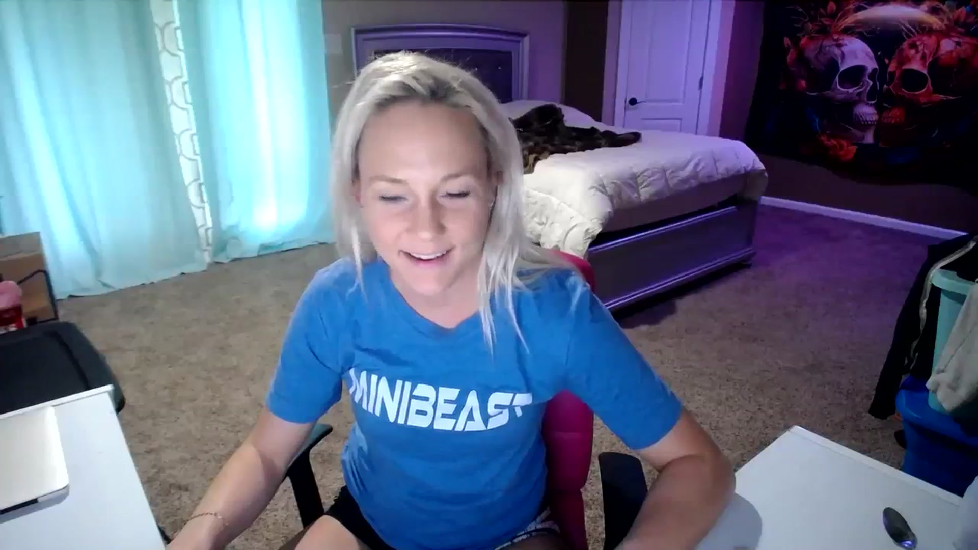 Gallery image thumbnail from AshlynnStorm's myfreecams stream on, 02/28/2024, 21:16 image 2 of 20
