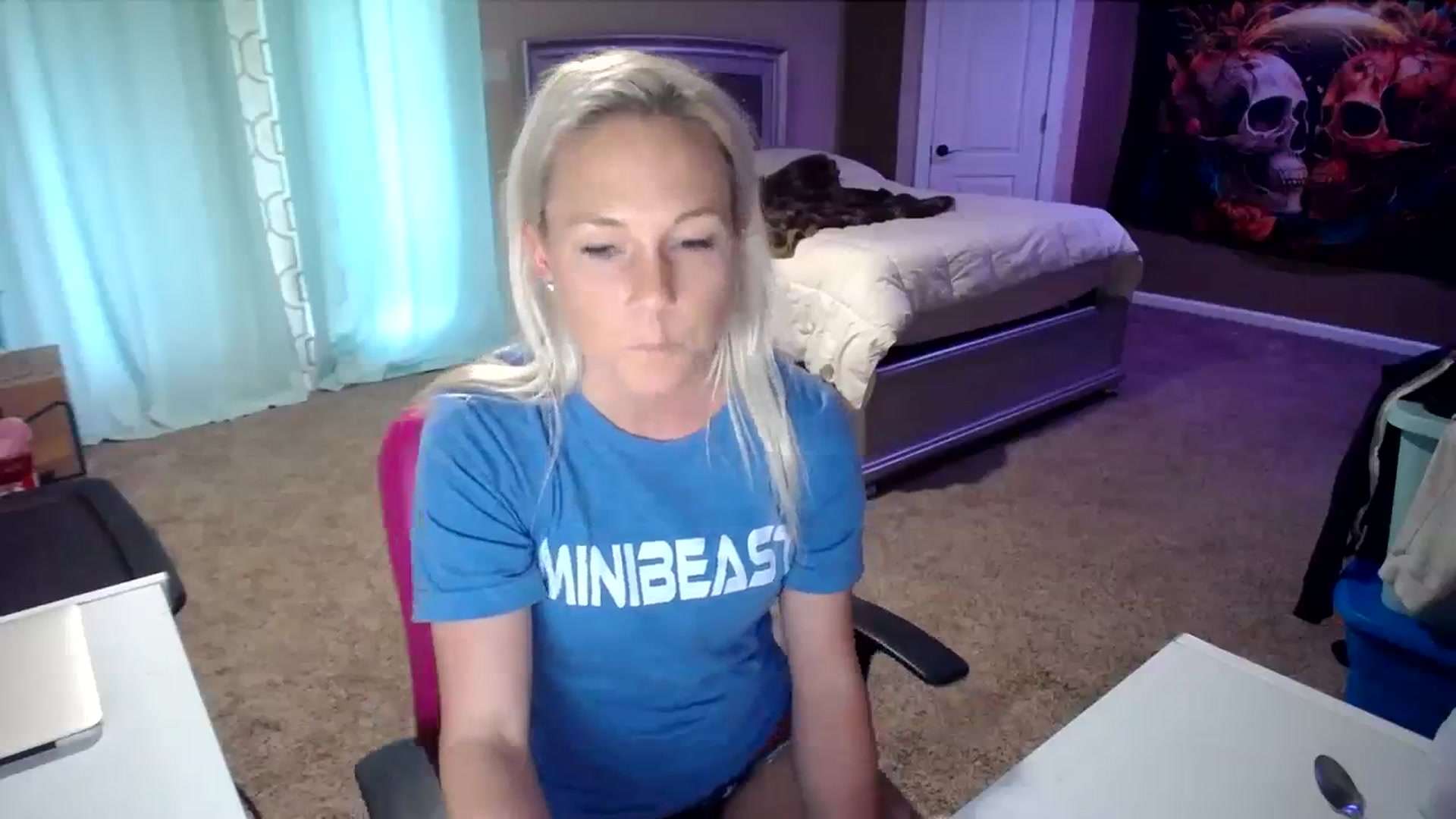 Gallery image thumbnail from AshlynnStorm's myfreecams stream on, 02/28/2024, 21:16 image 20 of 20