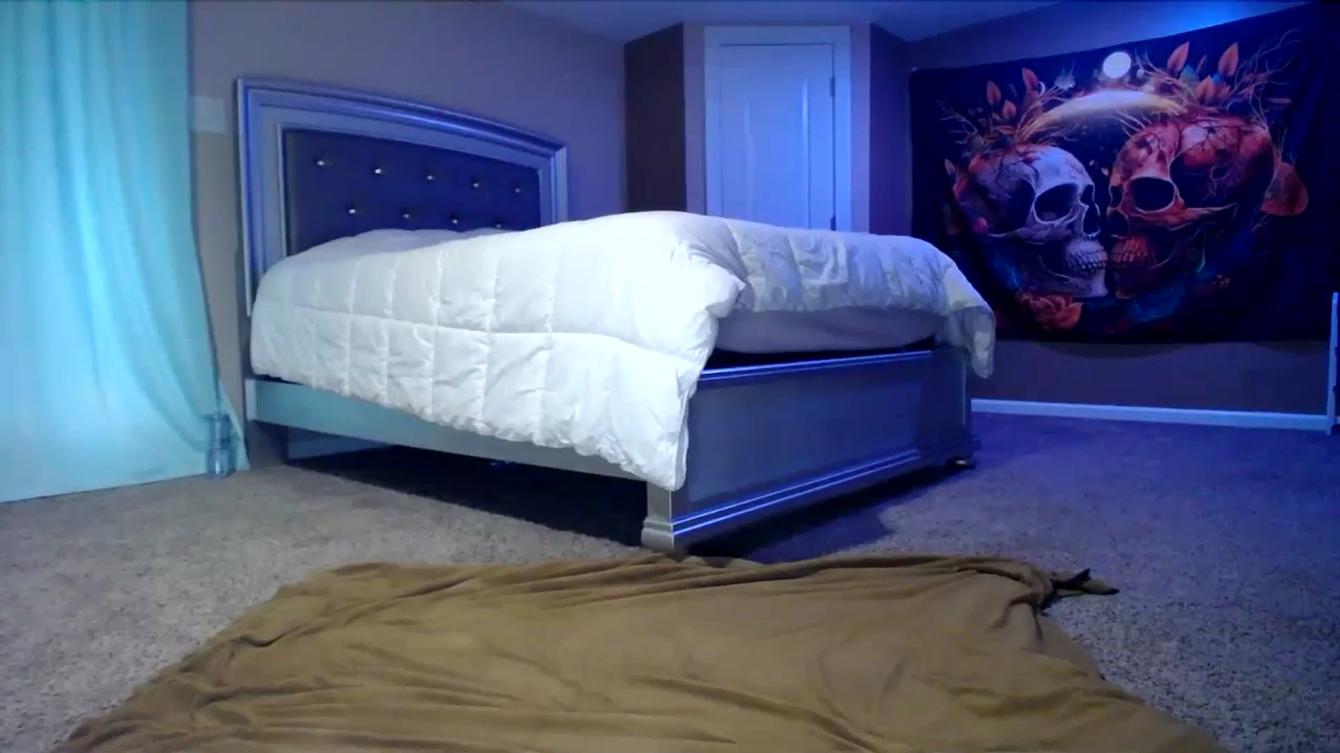 Gallery image thumbnail from AshlynnStorm's myfreecams stream on, 03/09/2024, 22:03 image 18 of 20
