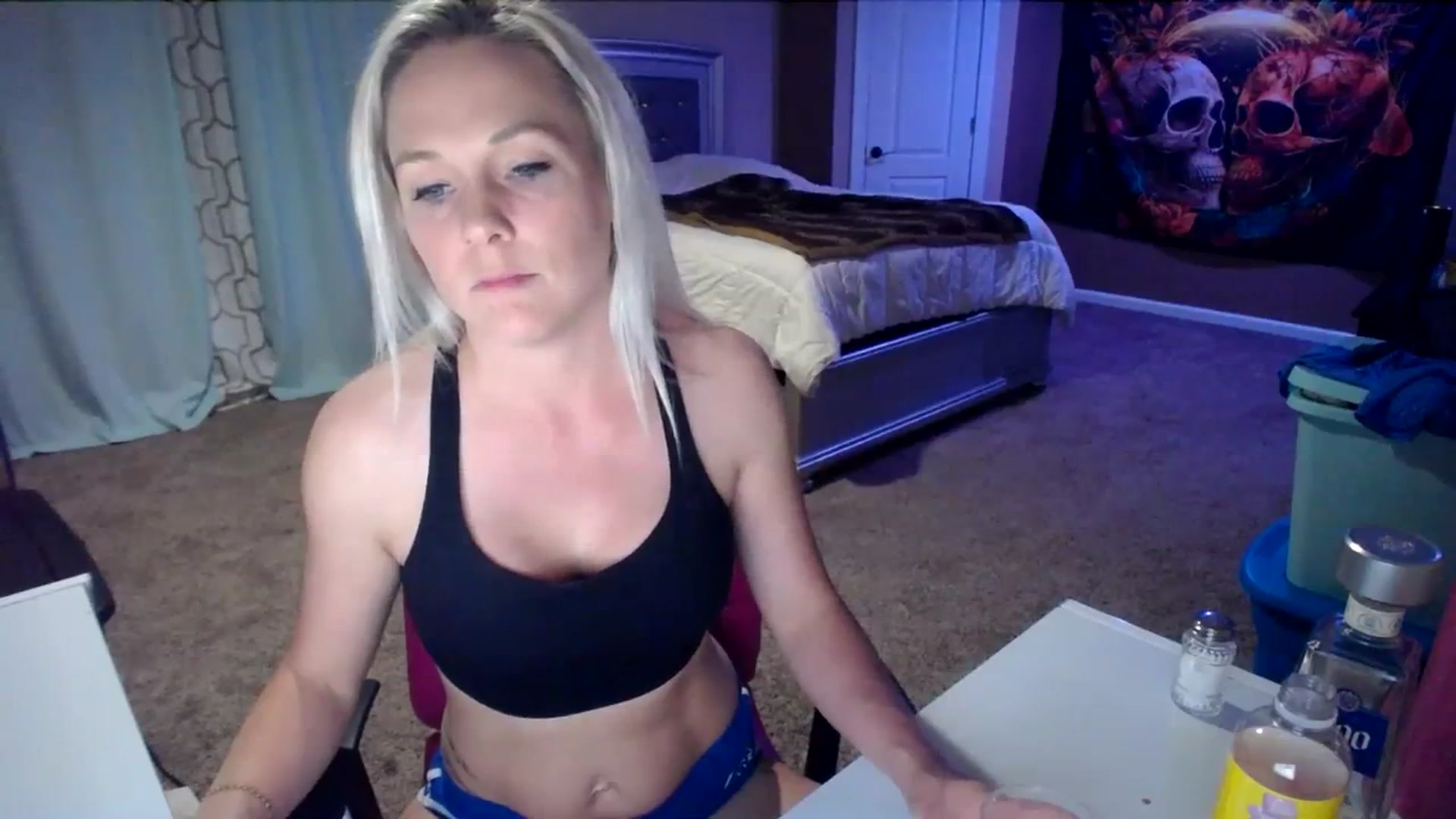 Gallery image thumbnail from AshlynnStorm's myfreecams stream on, 03/26/2024, 04:30 image 3 of 20