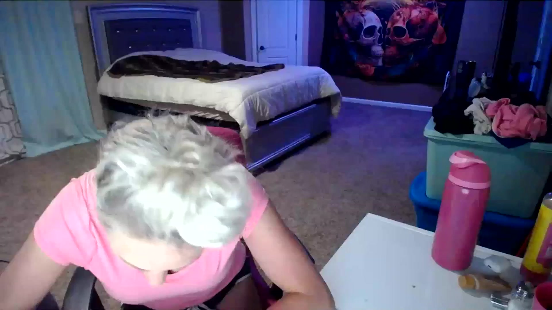 Gallery image thumbnail from AshlynnStorm's myfreecams stream on, 03/31/2024, 08:03 image 10 of 20