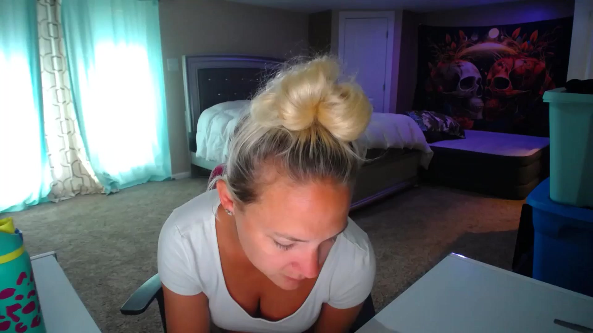 Gallery image thumbnail from AshlynnStorm's myfreecams stream on, 06/25/2024, 12:32 image 8 of 20