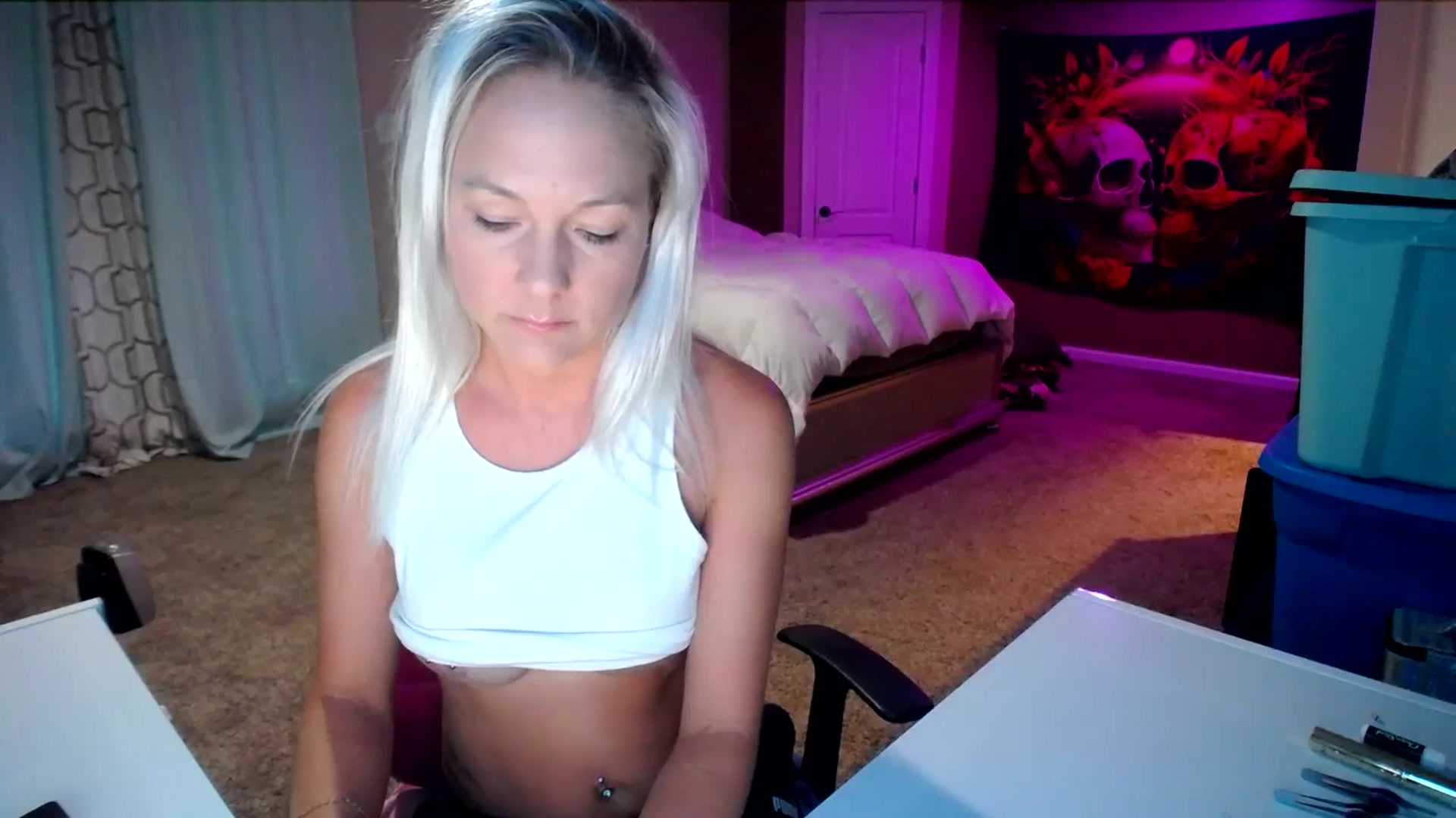 Gallery image thumbnail from AshlynnStorm's myfreecams stream on, 07/27/2024, 11:14 image 5 of 20