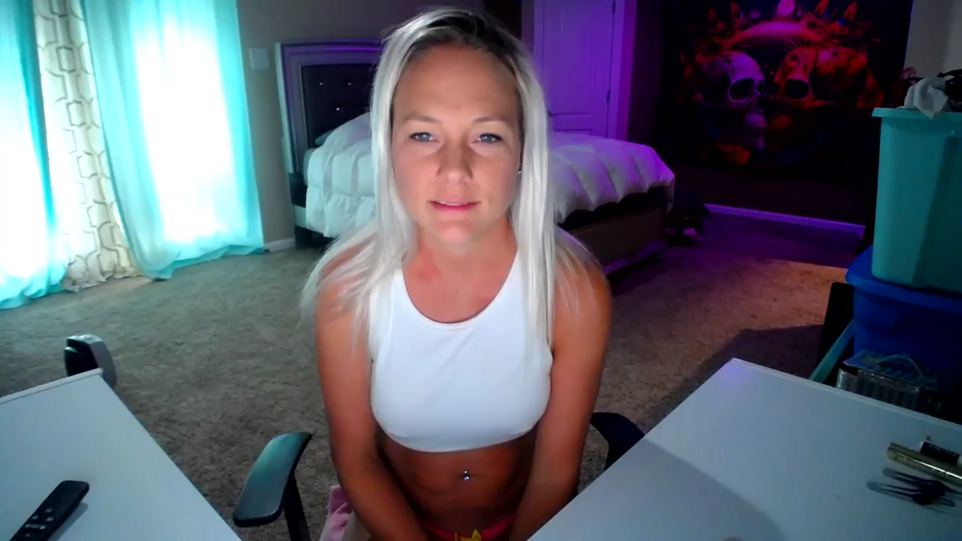 Gallery image thumbnail from AshlynnStorm's myfreecams stream on, 07/27/2024, 12:11 image 16 of 20
