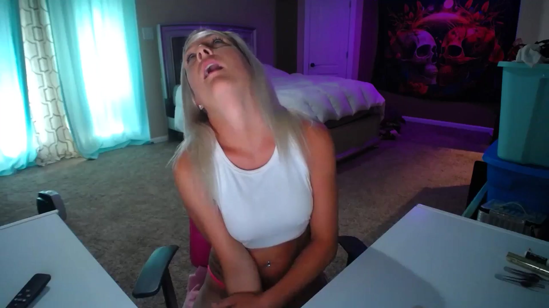 Gallery image thumbnail from AshlynnStorm's myfreecams stream on, 07/27/2024, 12:11 image 8 of 20