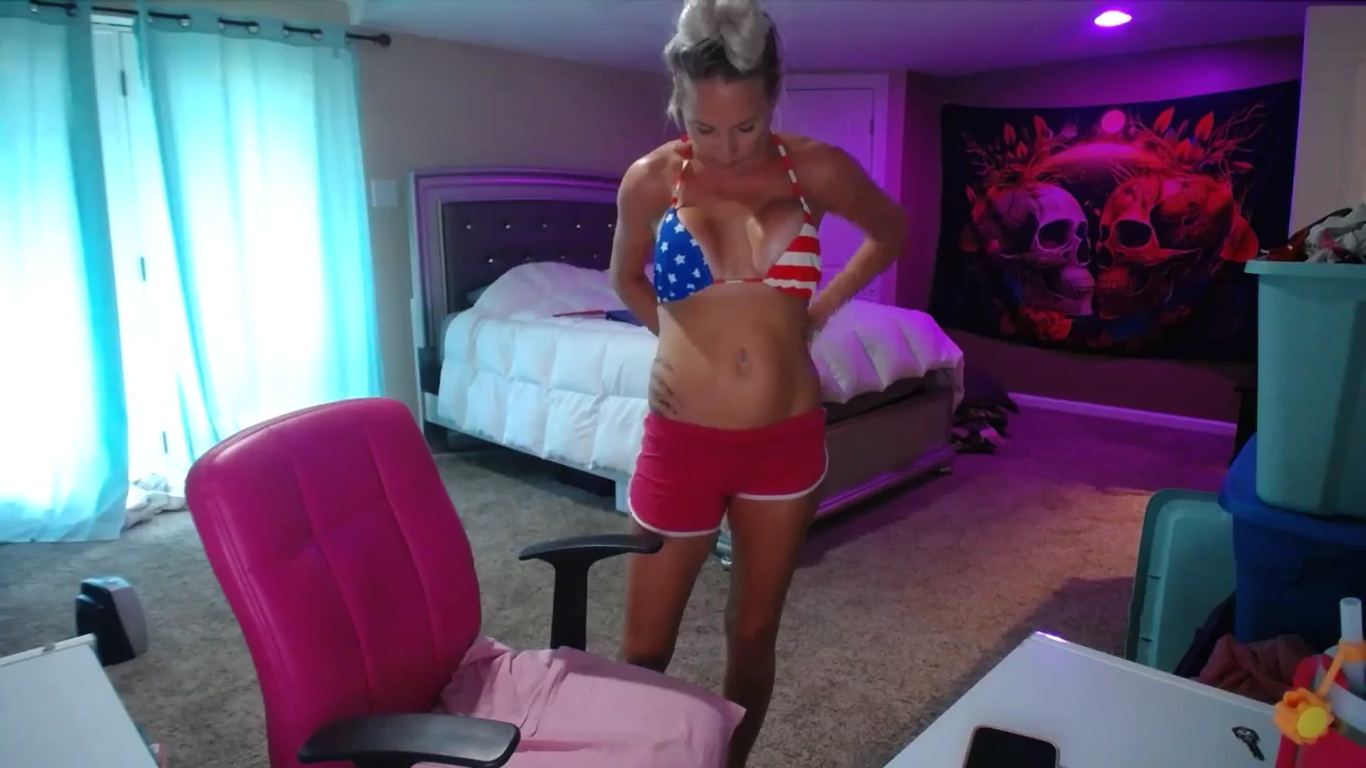 Gallery image thumbnail from AshlynnStorm's myfreecams stream on, 08/06/2024, 15:03 image 7 of 20