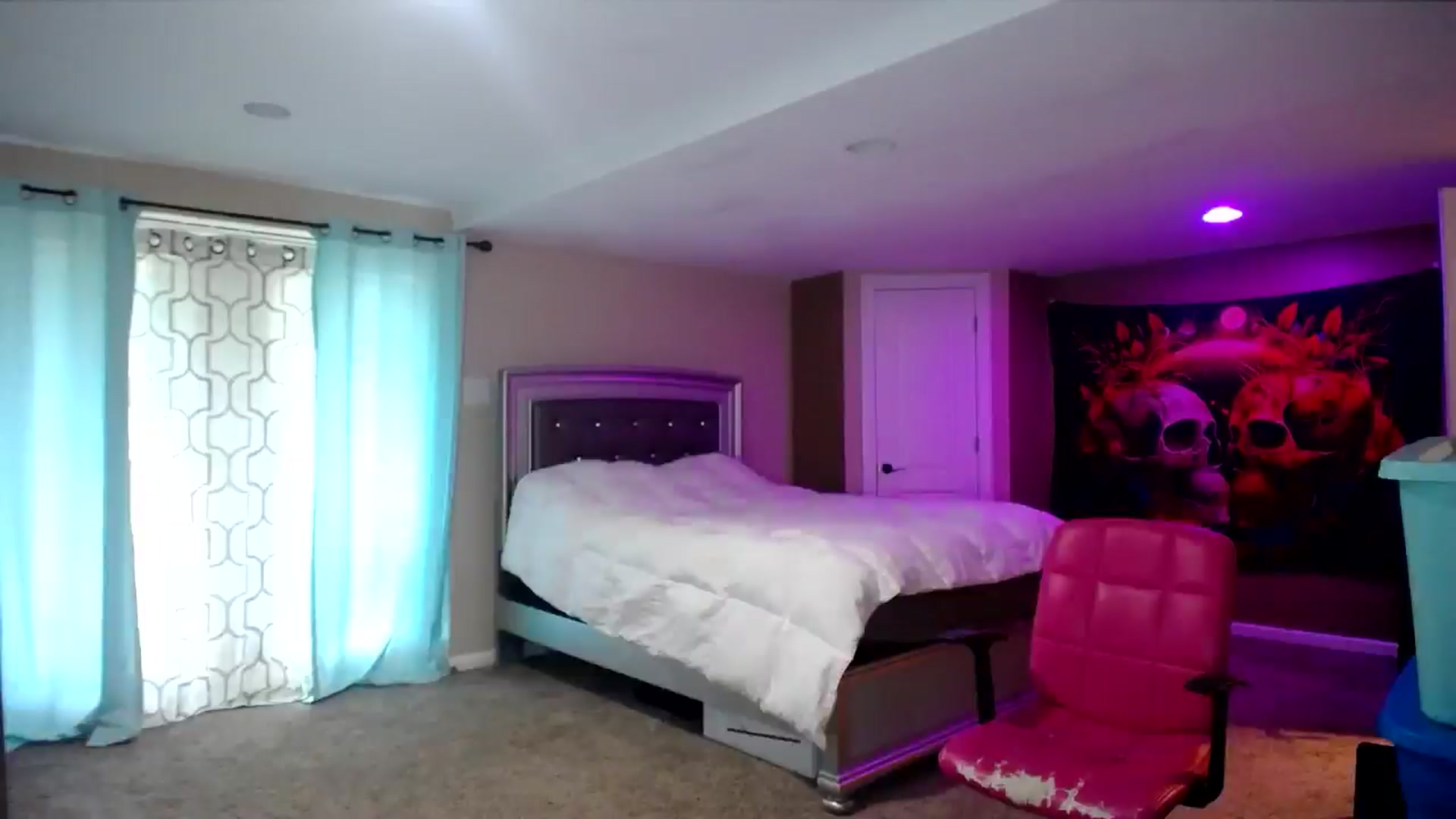 Gallery image thumbnail from AshlynnStorm's myfreecams stream on, 08/12/2024, 18:57 image 20 of 20